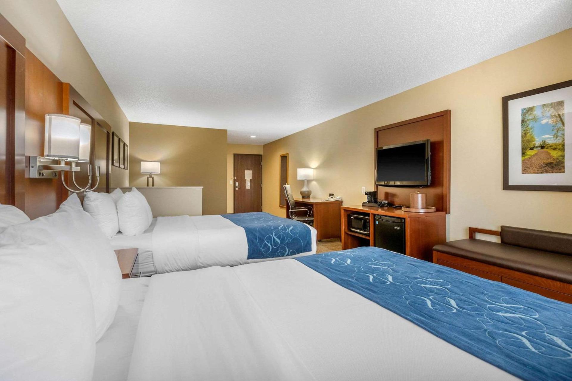 Comfort Suites Cedar Falls Industrial Park photo 25