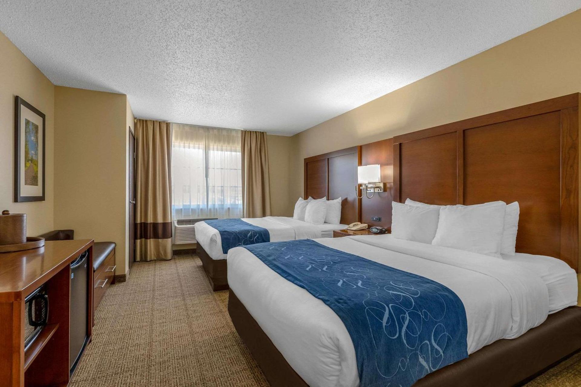 Comfort Suites Cedar Falls Industrial Park photo 23