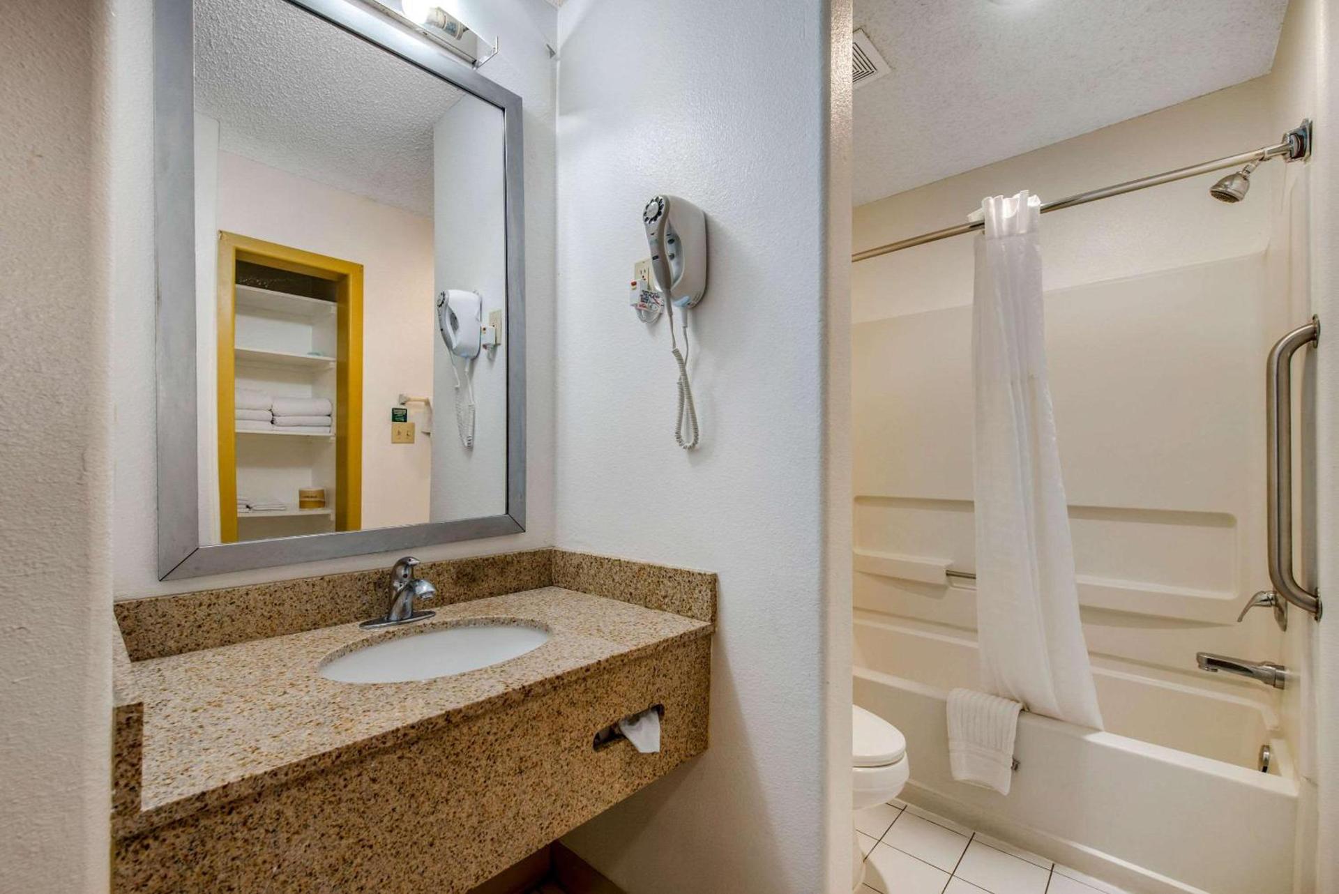 Comfort Inn Denver Southeast Area photo 17