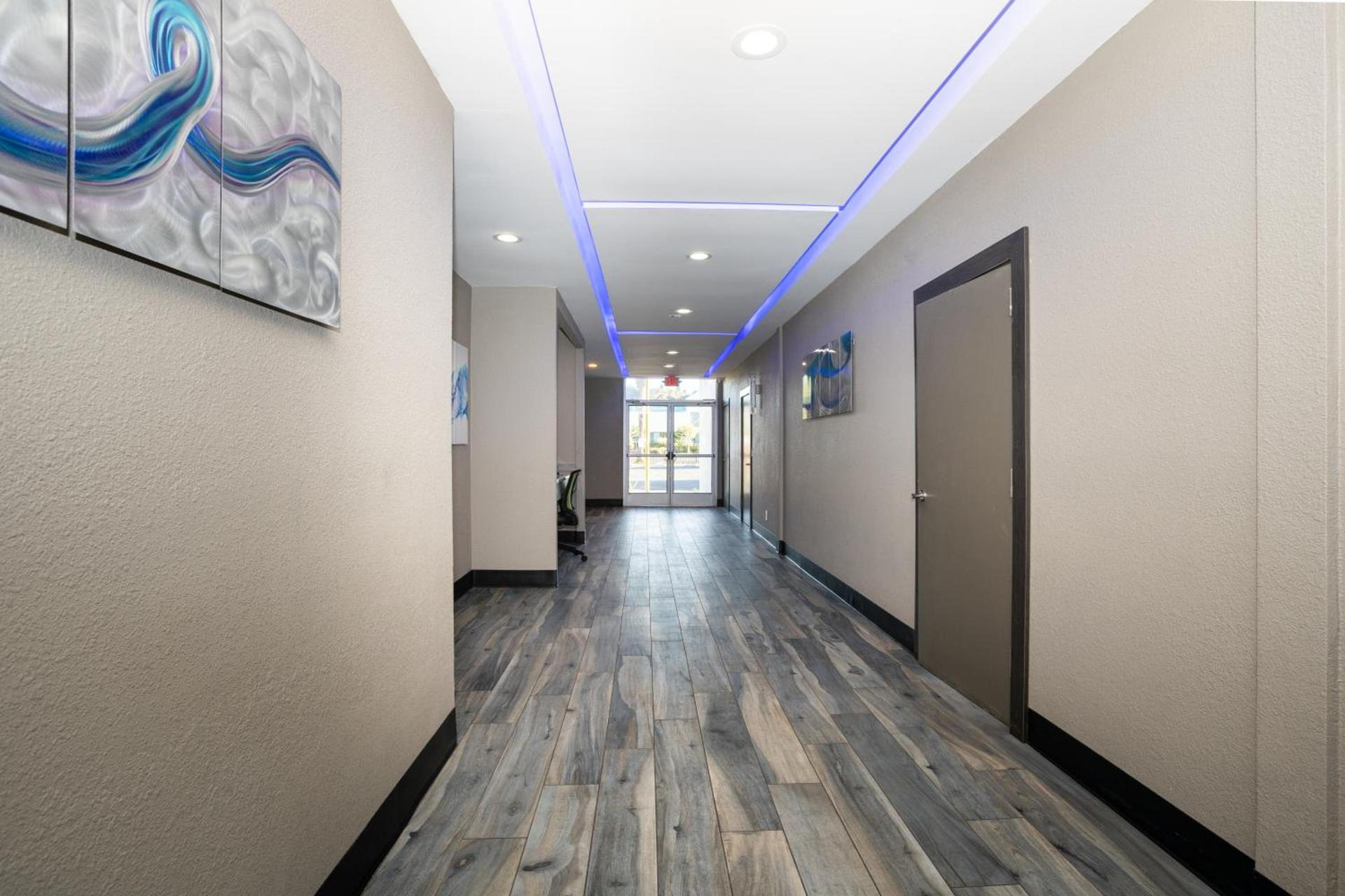 SureStay Plus Hotel by Best Western Point Richmond photo 34