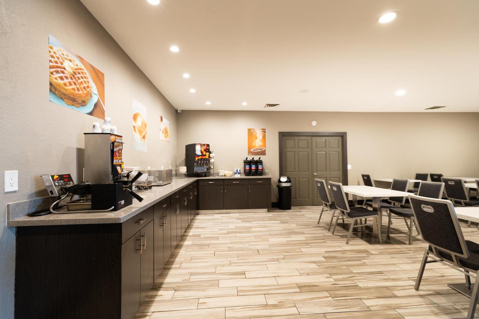 SureStay Plus Hotel by Best Western Point Richmond photo 27