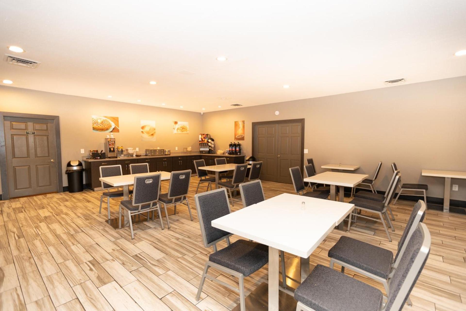 SureStay Plus Hotel by Best Western Point Richmond photo 28