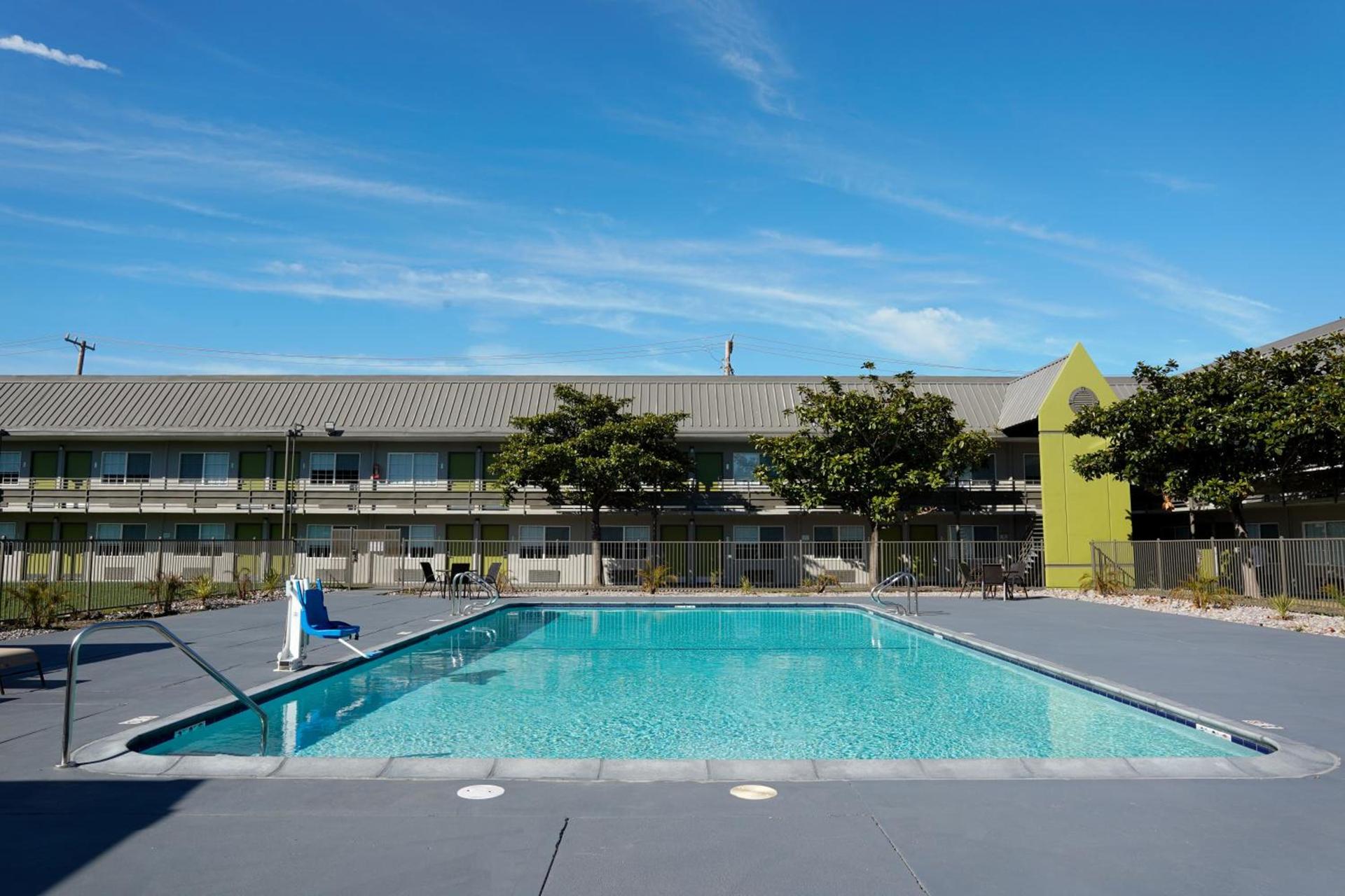 SureStay Plus Hotel by Best Western Point Richmond photo 25
