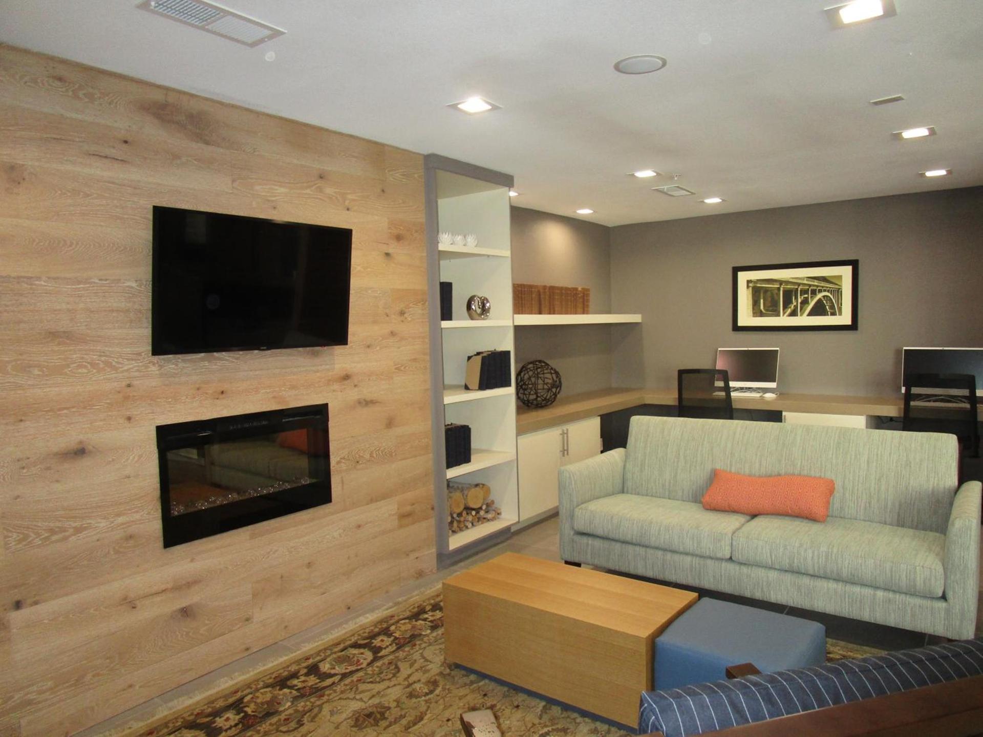 Country Inn & Suites by Radisson, Lubbock Southwest, TX photo 46