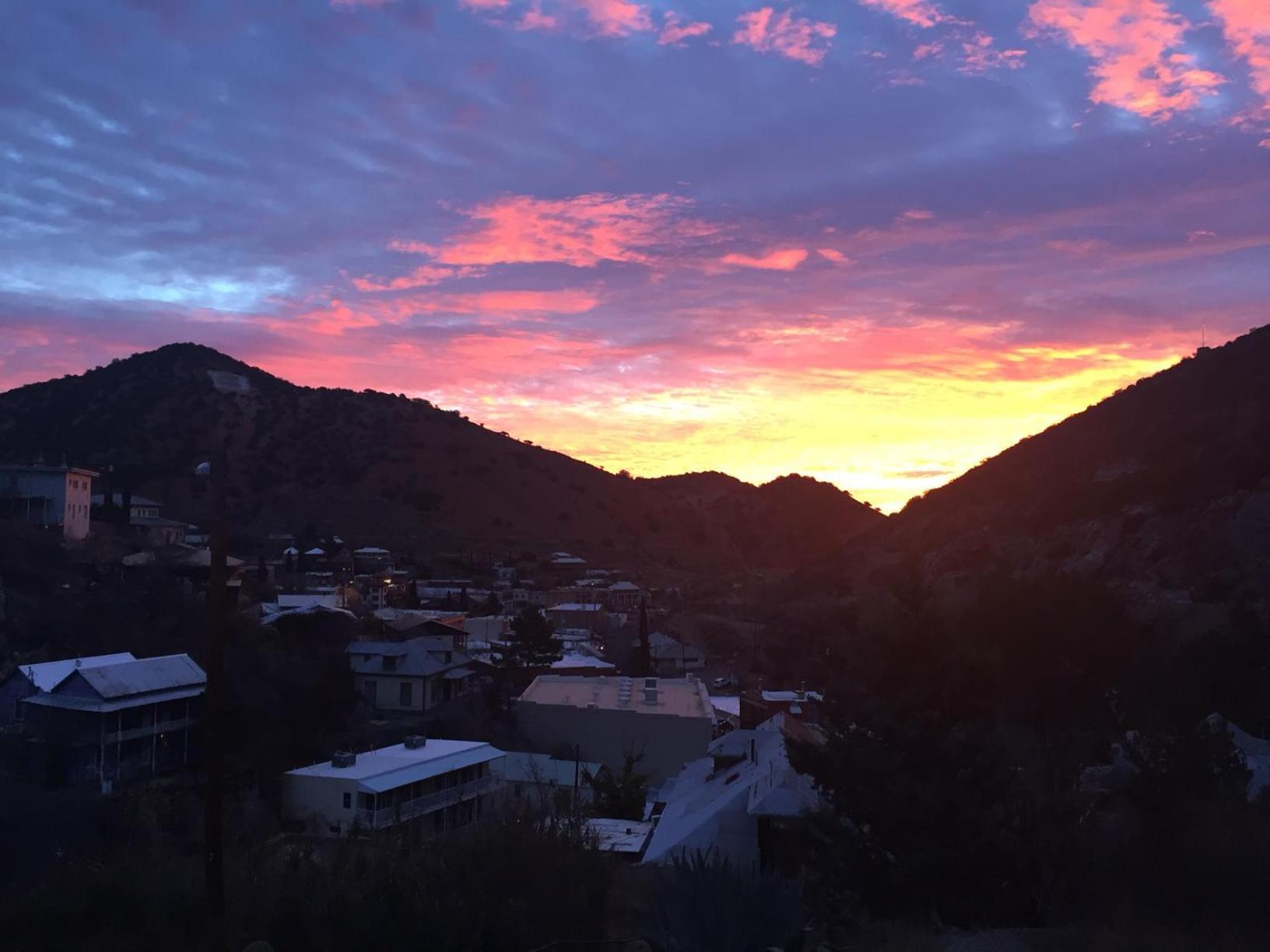 Bisbee Brownstone Suites photo 41