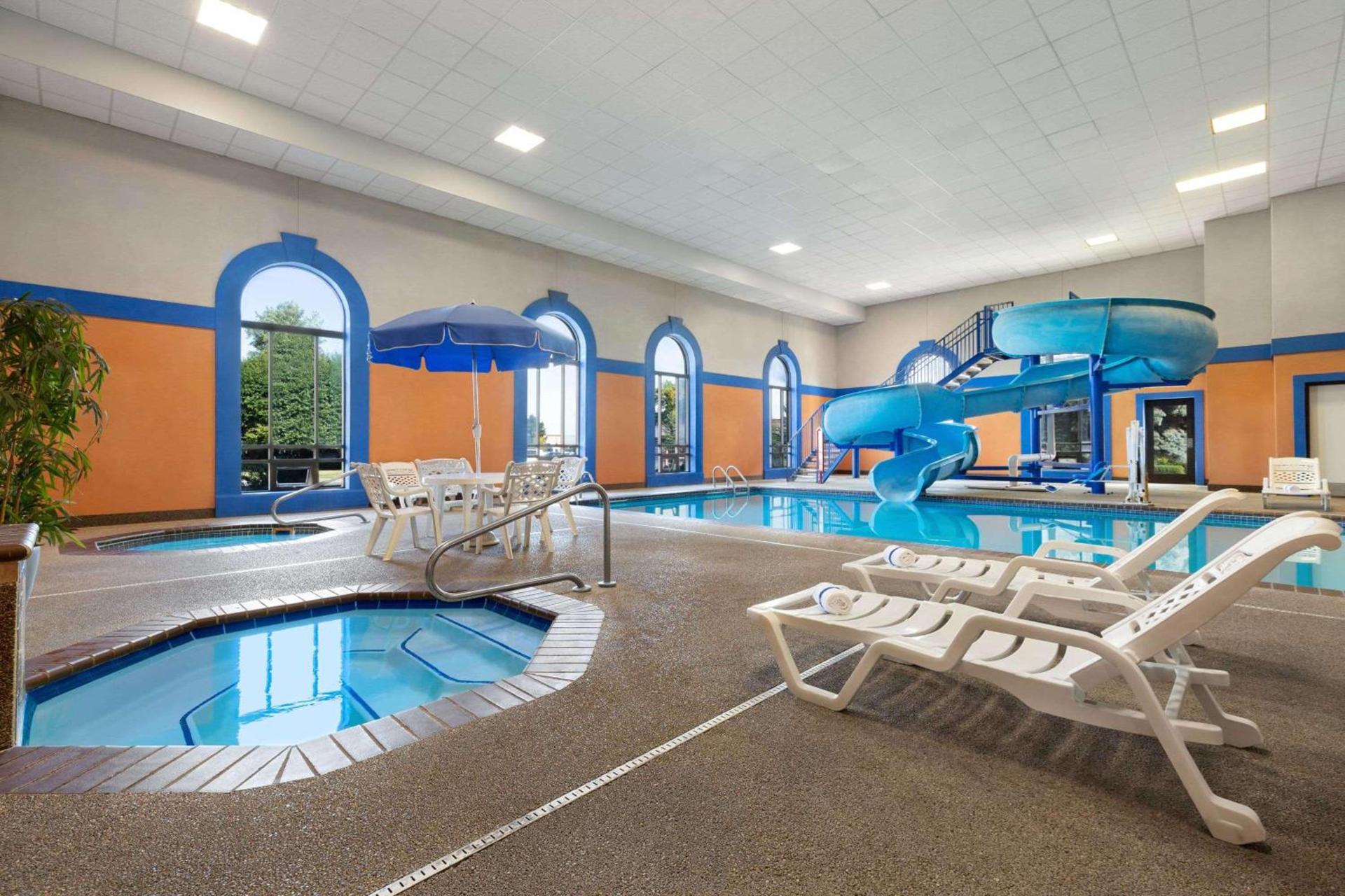 Howard Johnson by Wyndham Billings photo 9