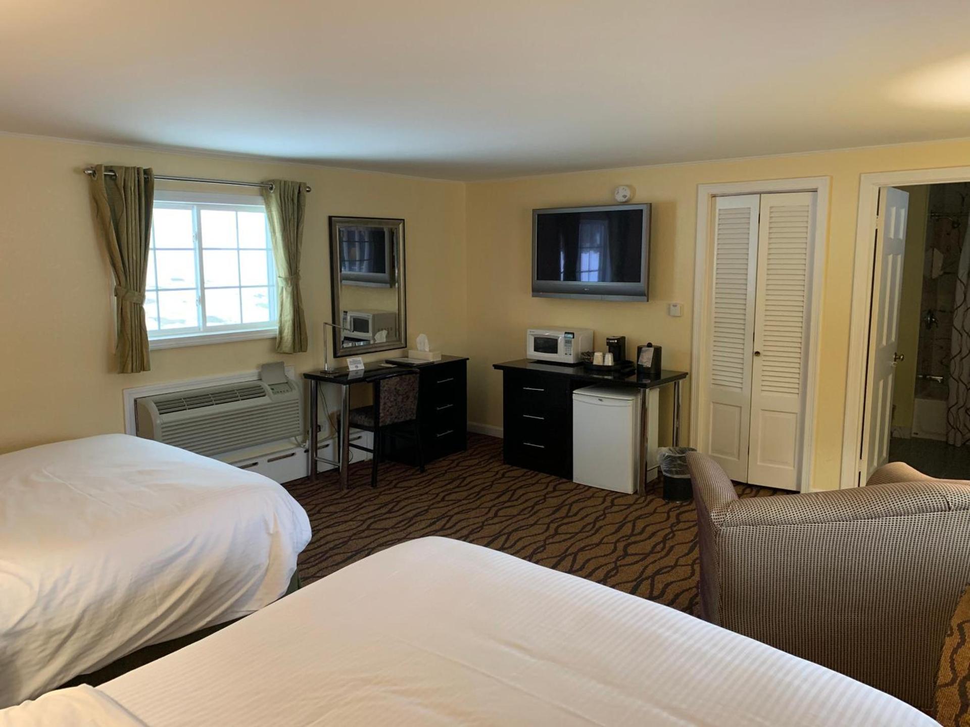 Four Winds Country Motel photo 40