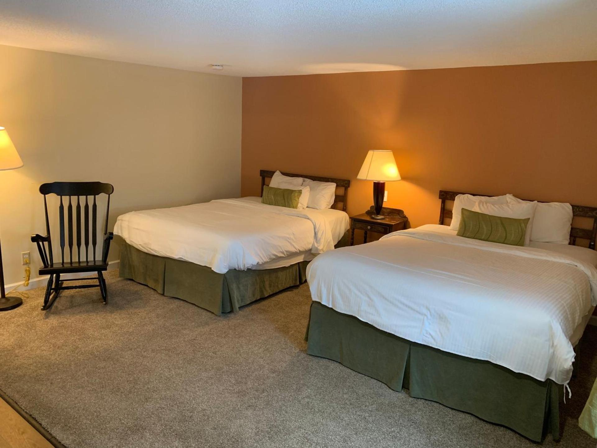 Four Winds Country Motel photo 10