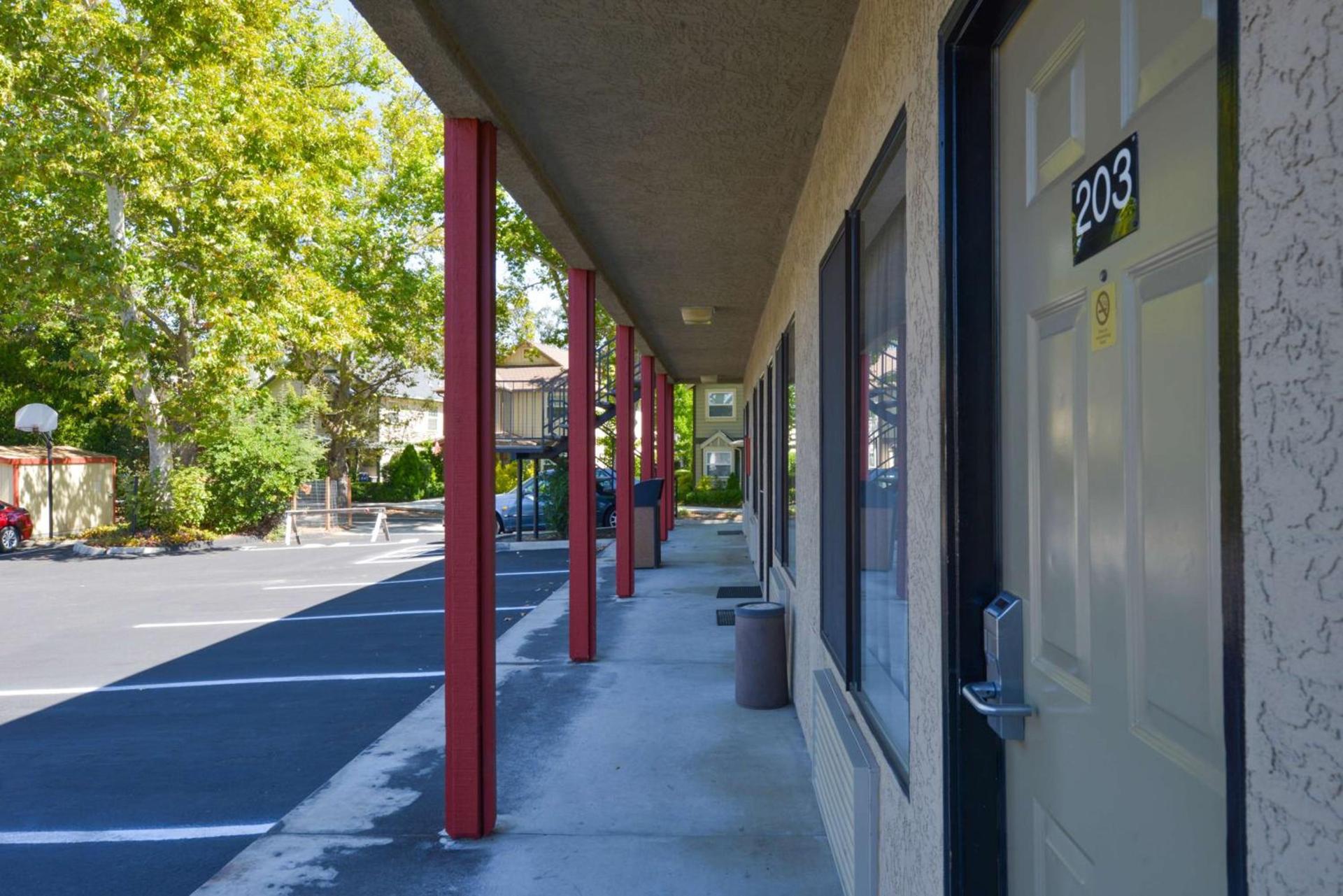 Atascadero Inn photo 29