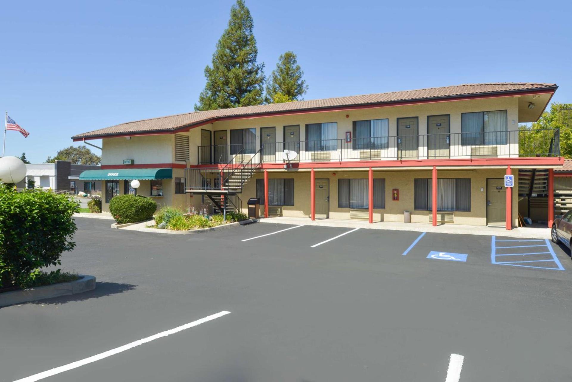 Atascadero Inn photo 12