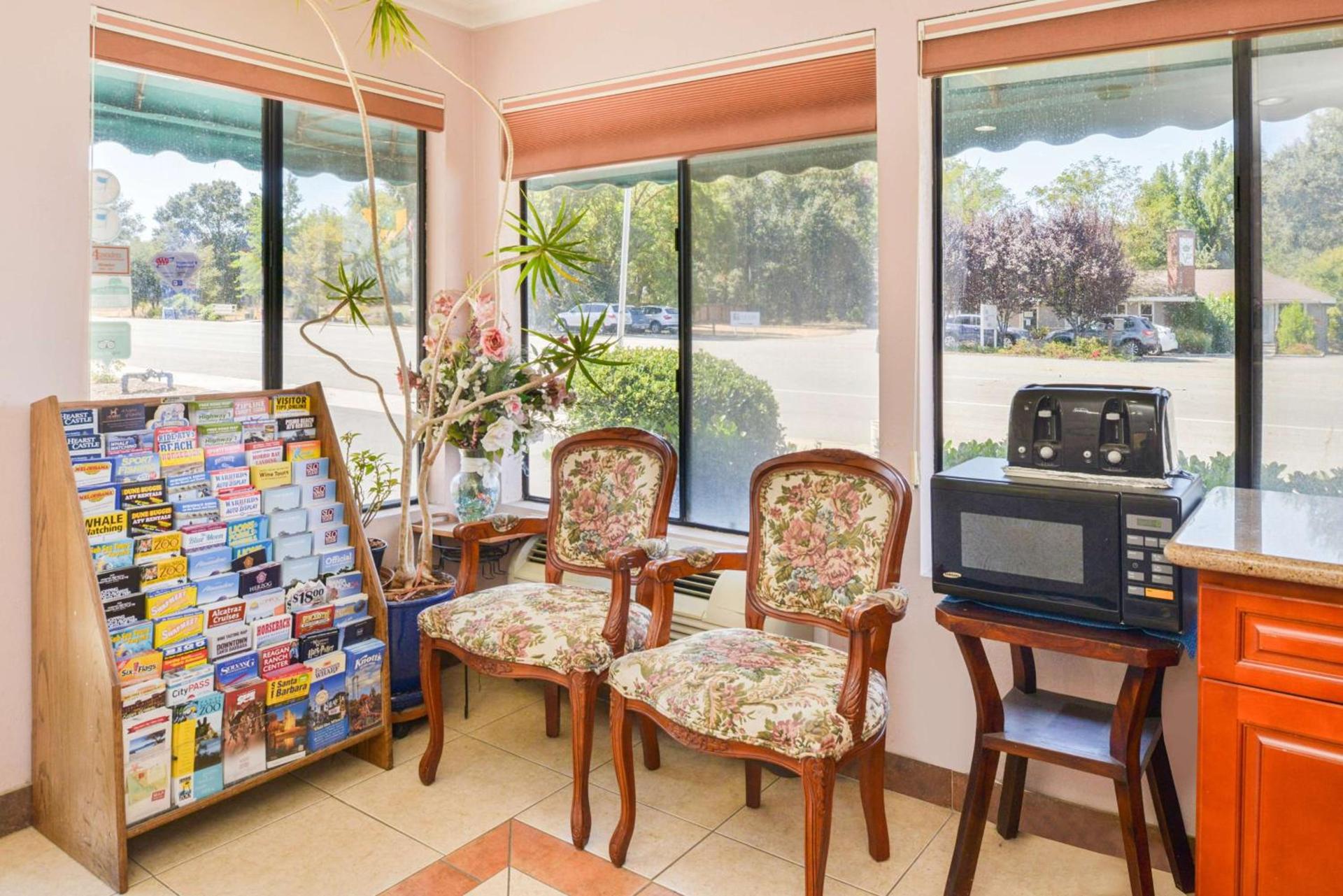Atascadero Inn photo 32