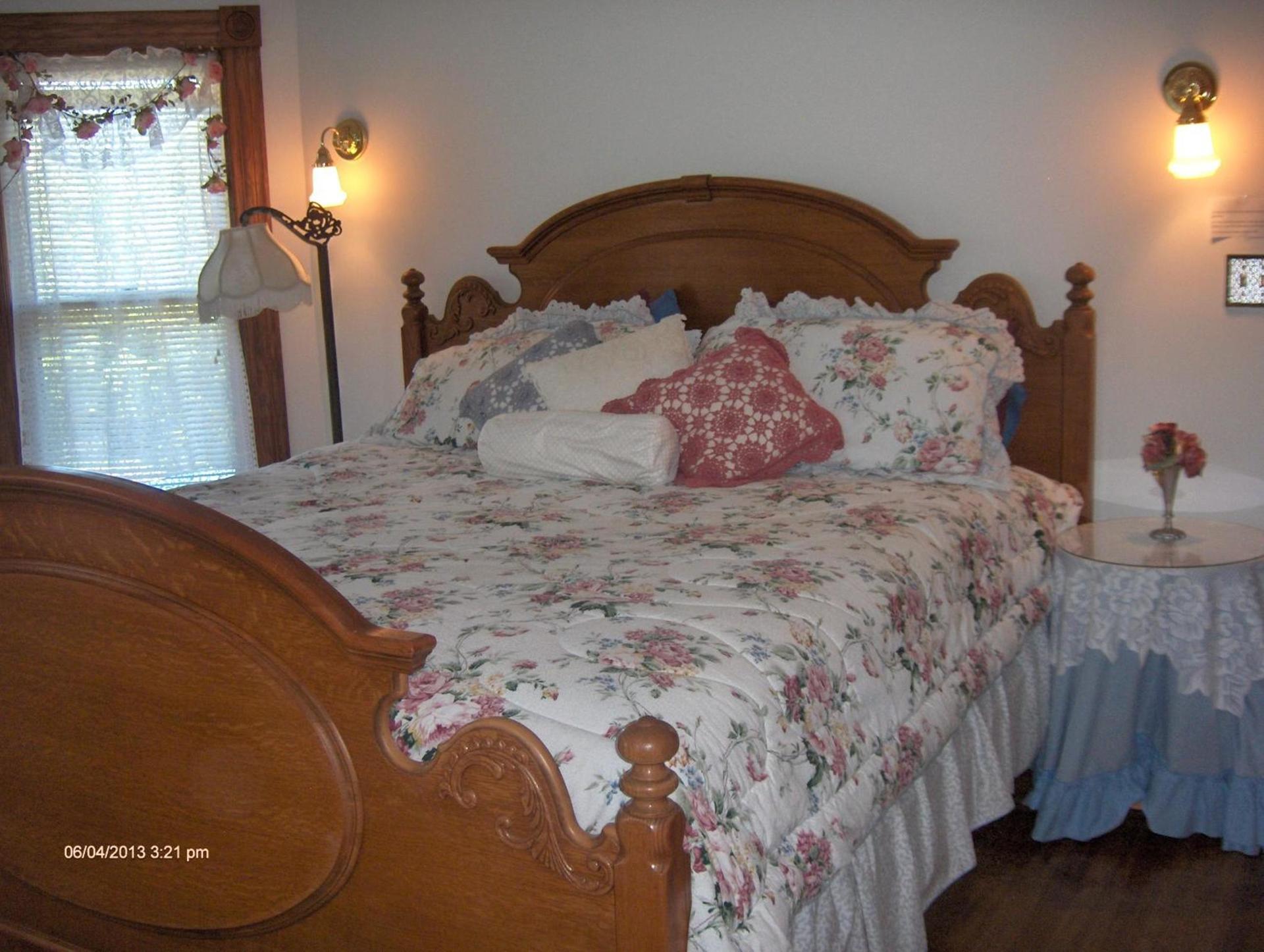 Antique Rose Inn Windham photo 43