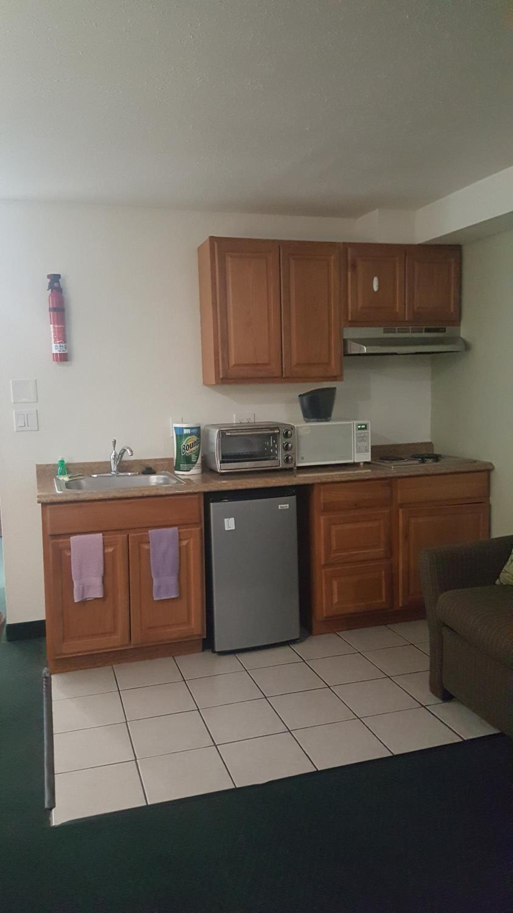Oyster Bay Inn & Suites photo 31
