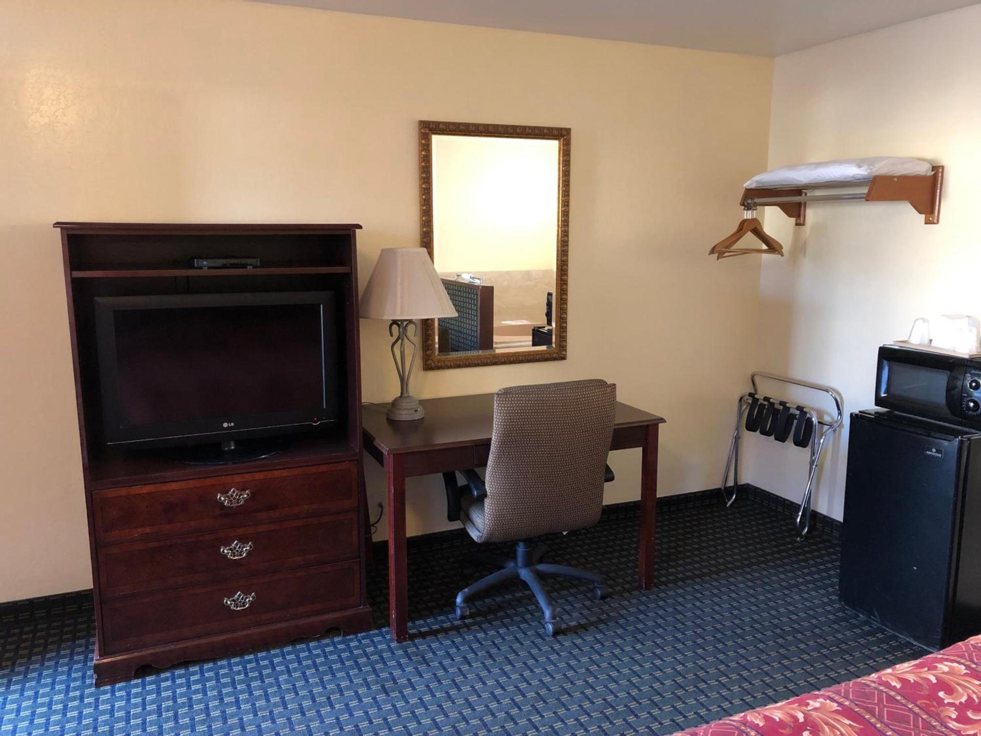 Jamestown Railtown Motel photo 6
