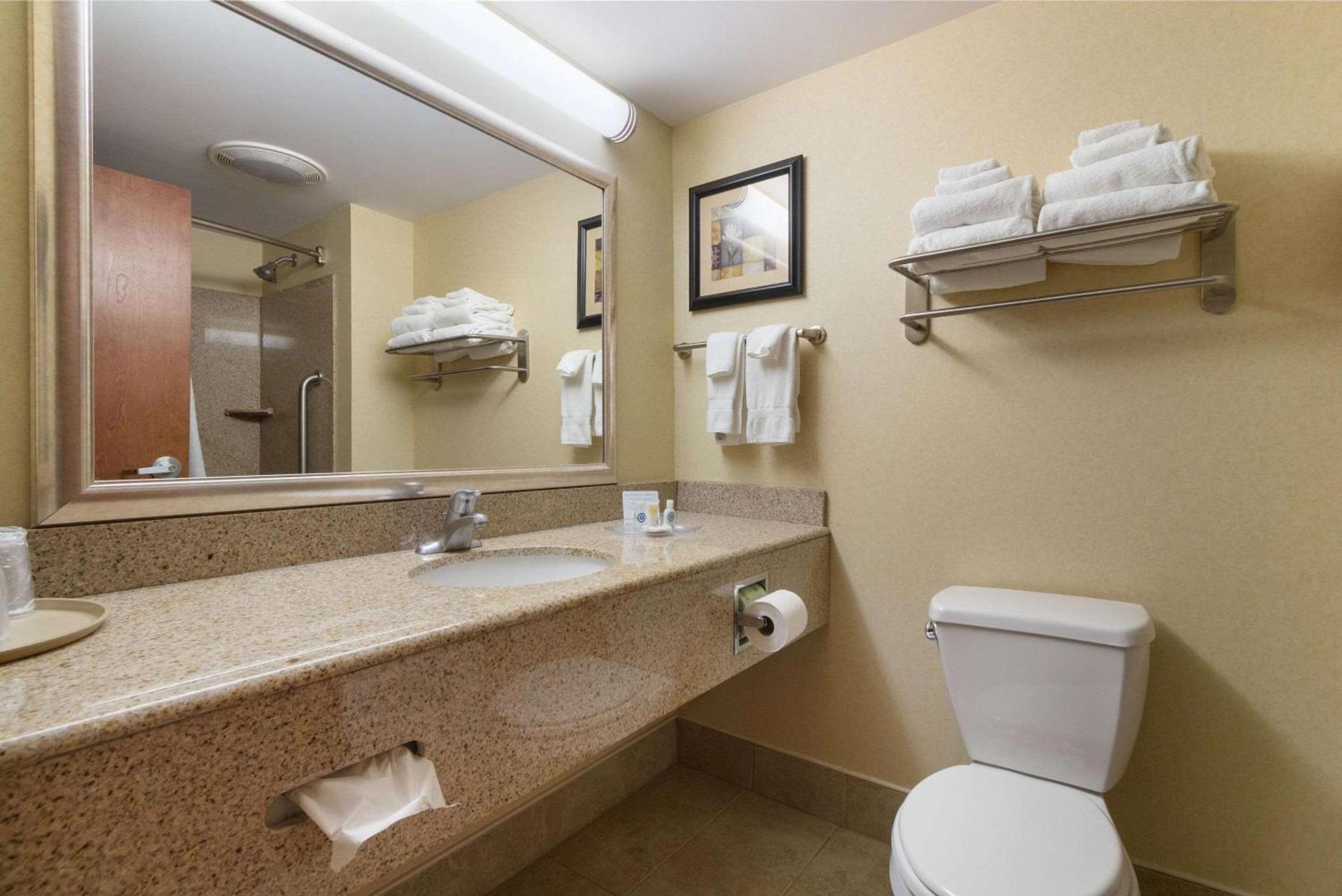 Comfort Suites Near Gettysburg Battlefield Visitor Center photo 18