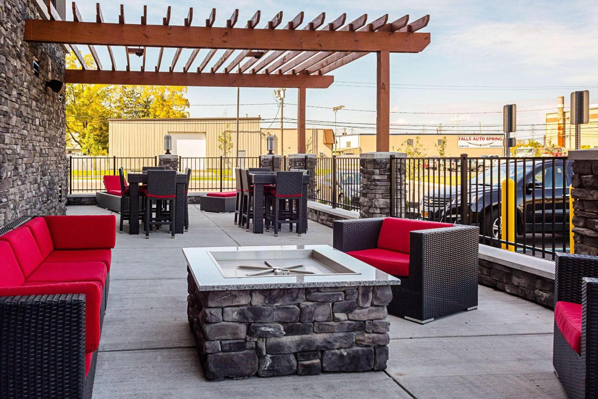 Comfort Inn & Suites Niagara Falls Blvd USA photo 4