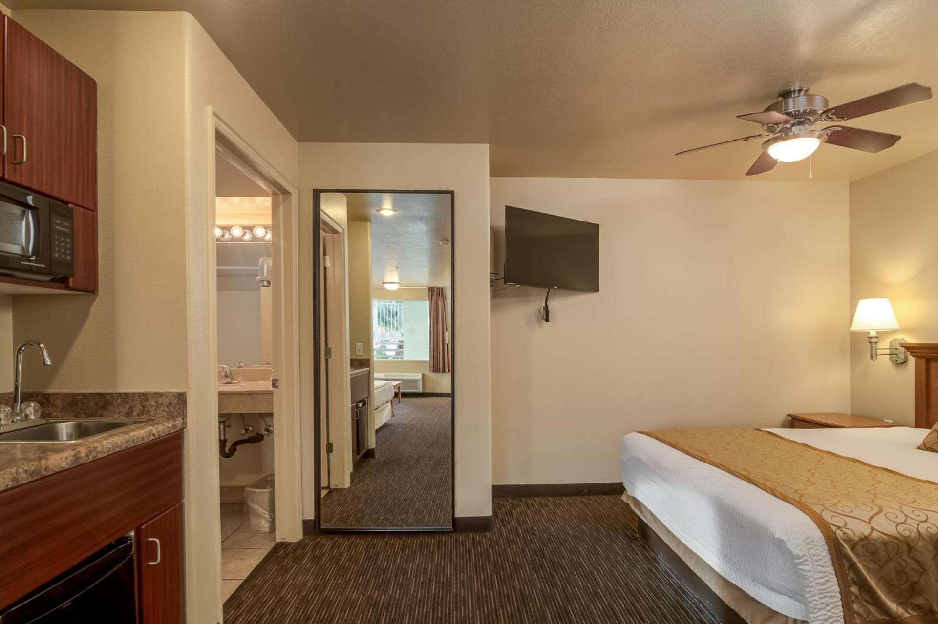 St. George Inn and Suites photo 33