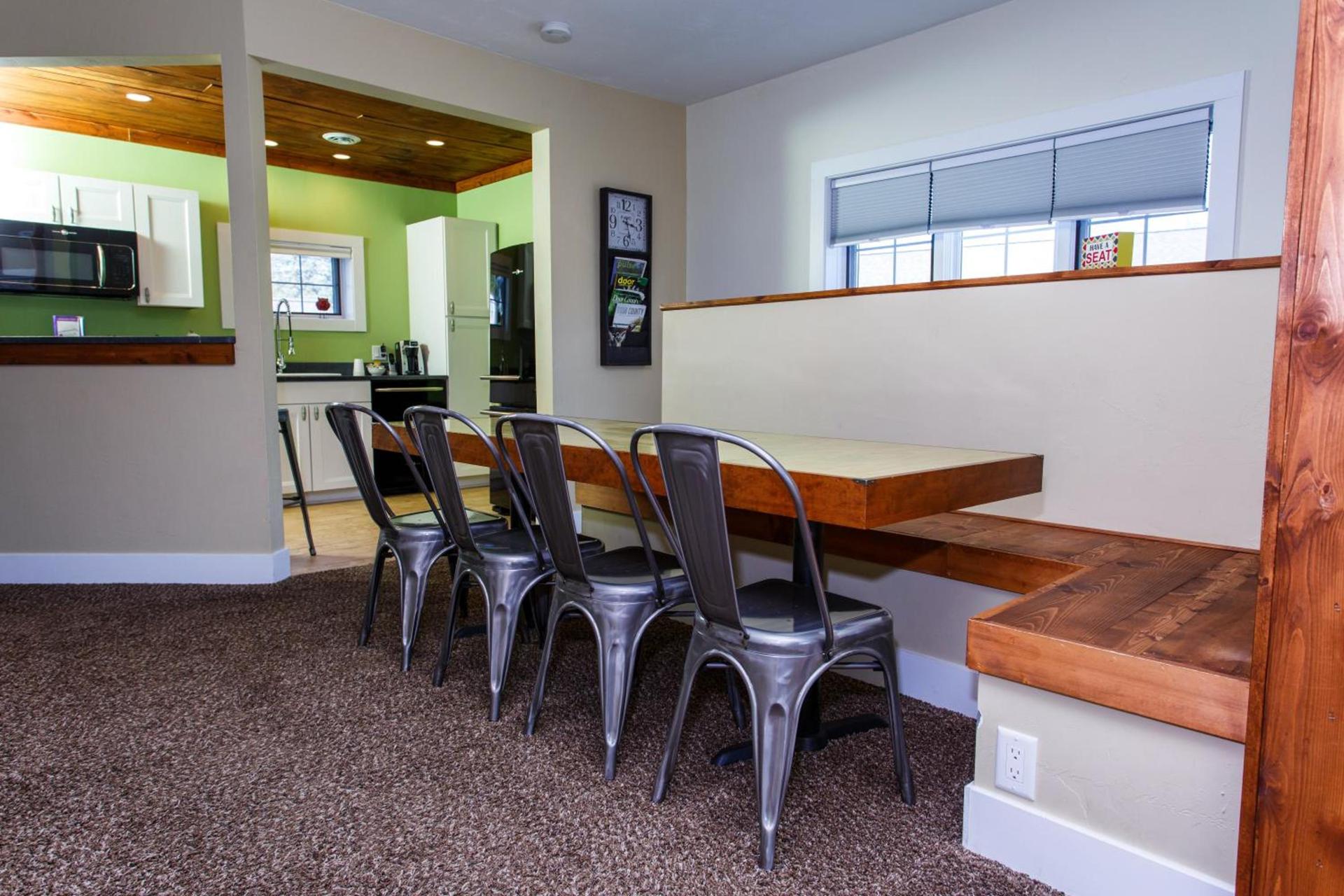 Julie's Park Cafe & Motel photo 10