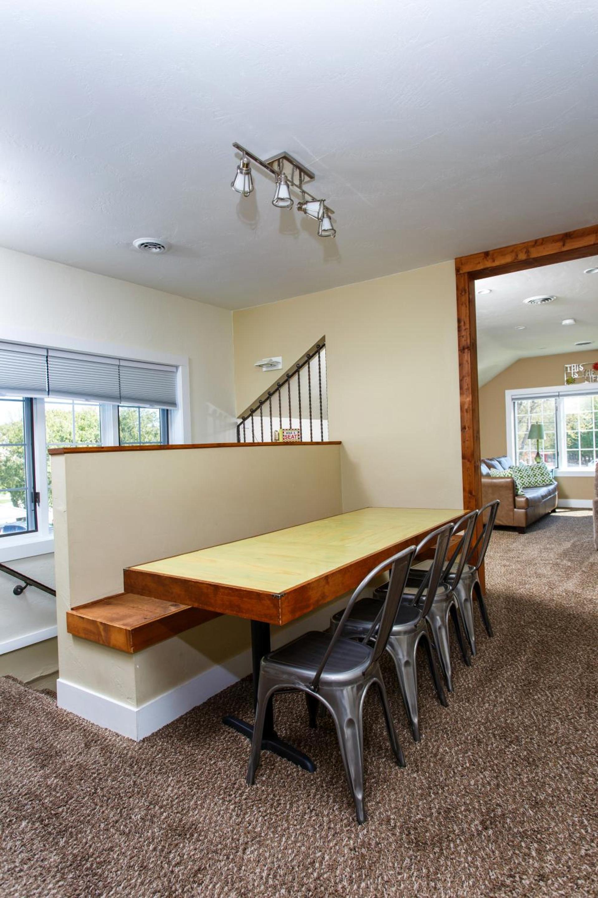 Julie's Park Cafe & Motel photo 11
