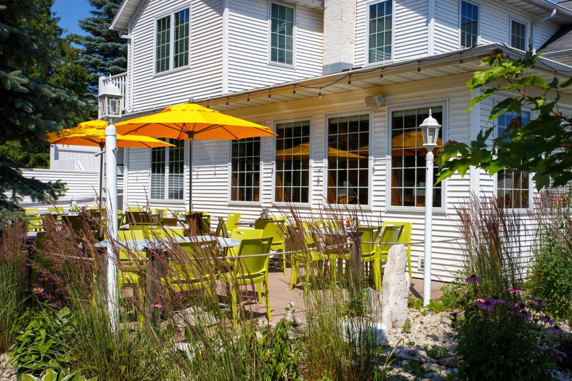 Julie's Park Cafe & Motel photo 3