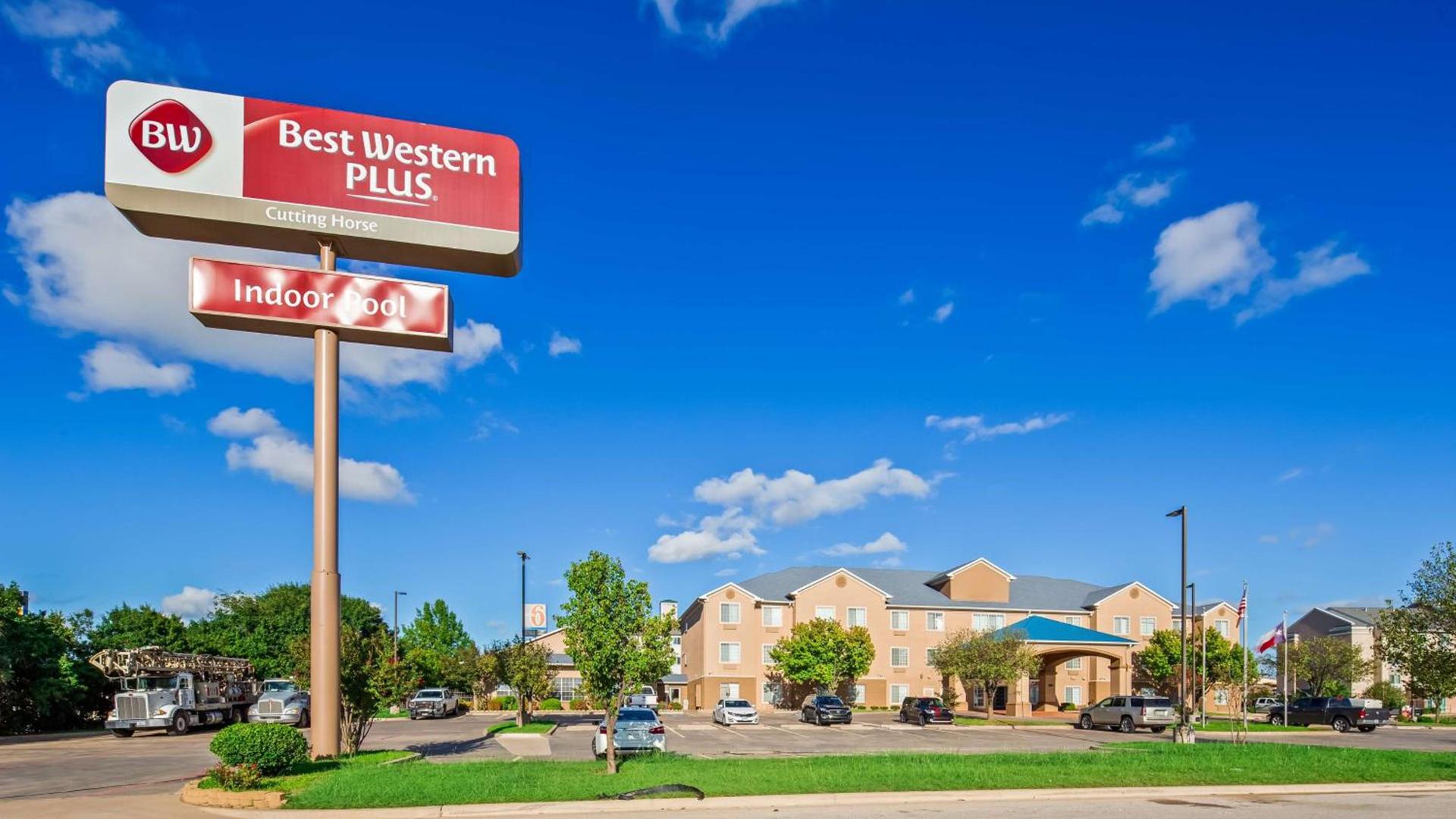 Best Western Plus Cutting Horse Inn & Suites — hotel in Weatherford