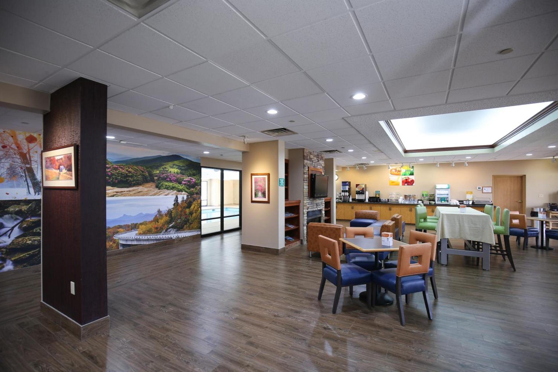 Quality Inn & Suites Boone - University Area photo 5