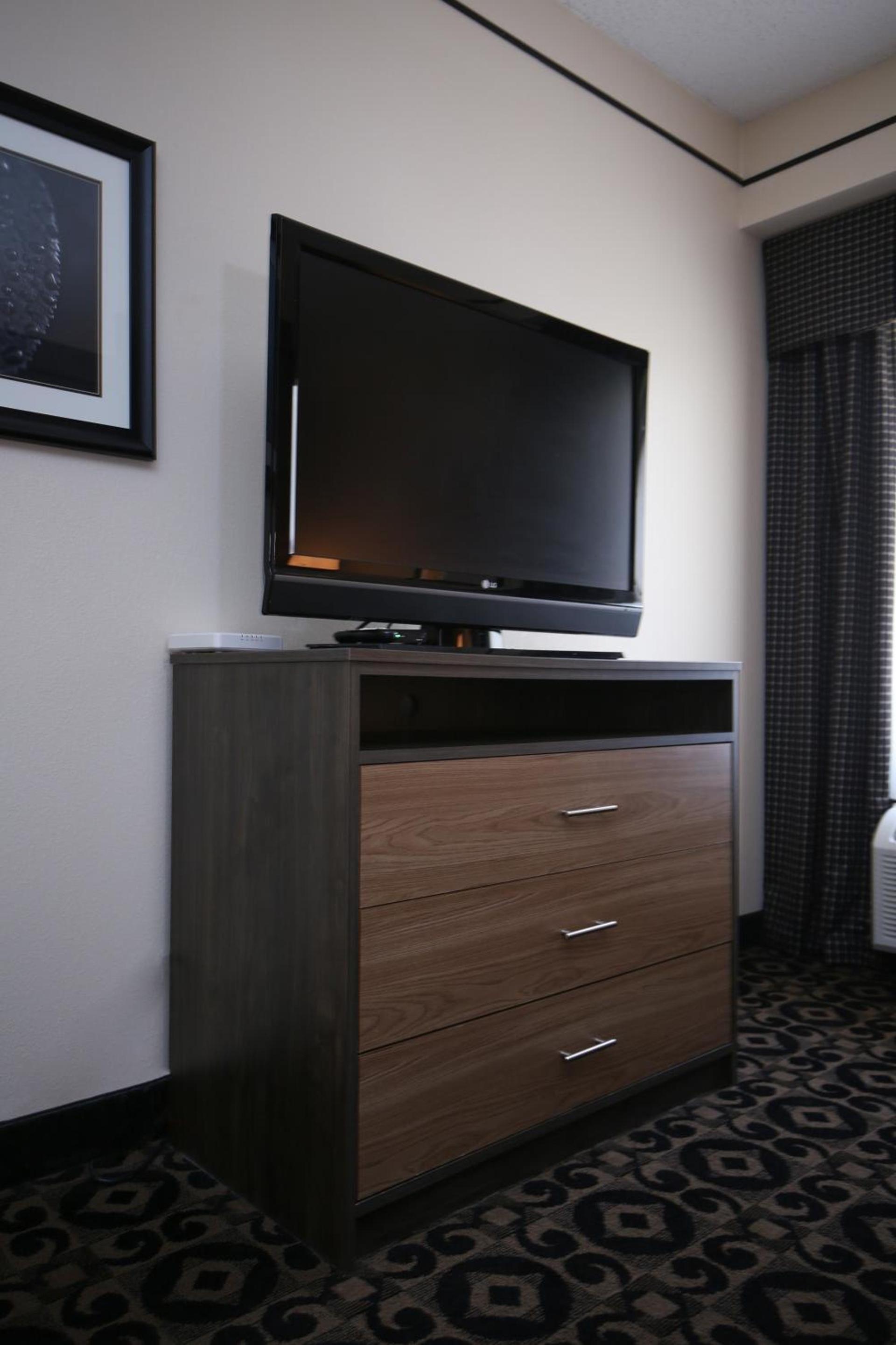Quality Inn & Suites Boone - University Area photo 8