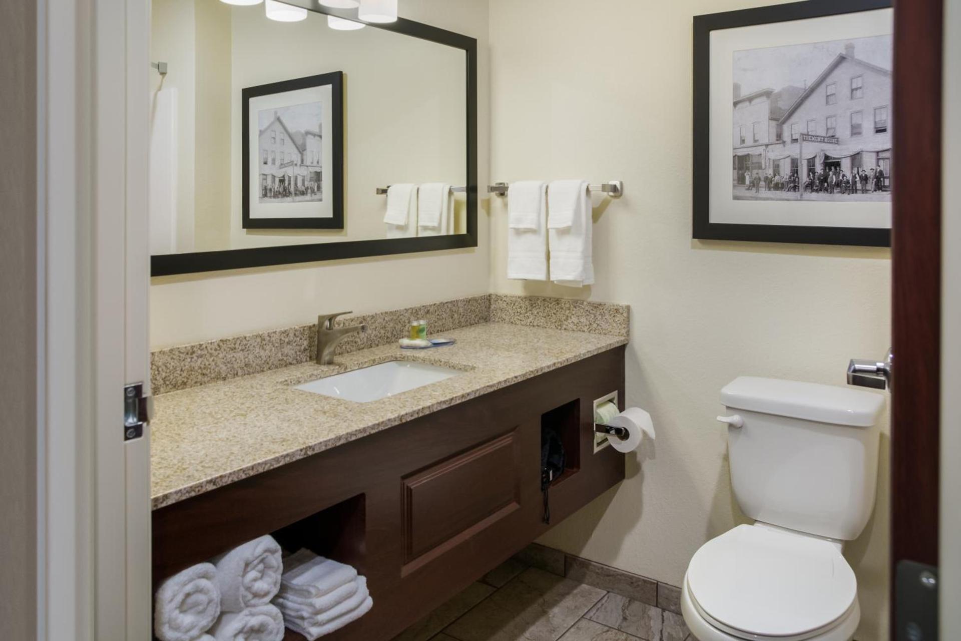 Cobblestone Inn and Suites - Ashland photo 15