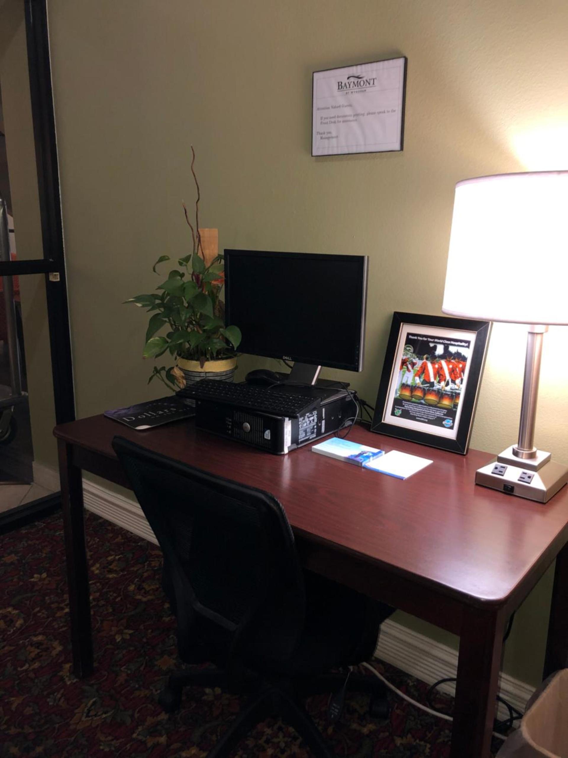 Baymont by Wyndham Kokomo photo 26