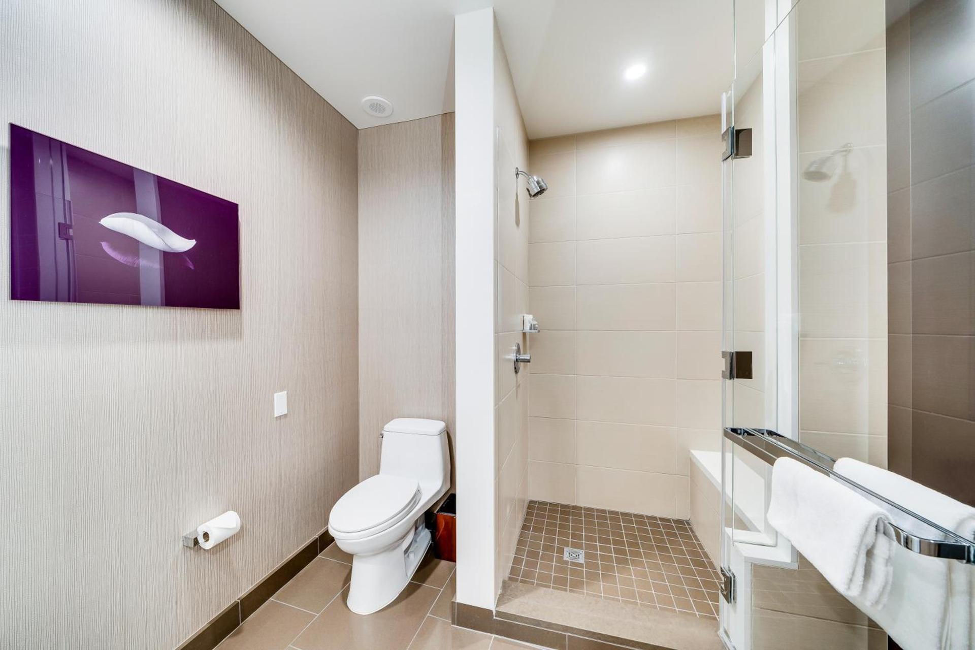 Jet Luxury at The Vdara photo 36