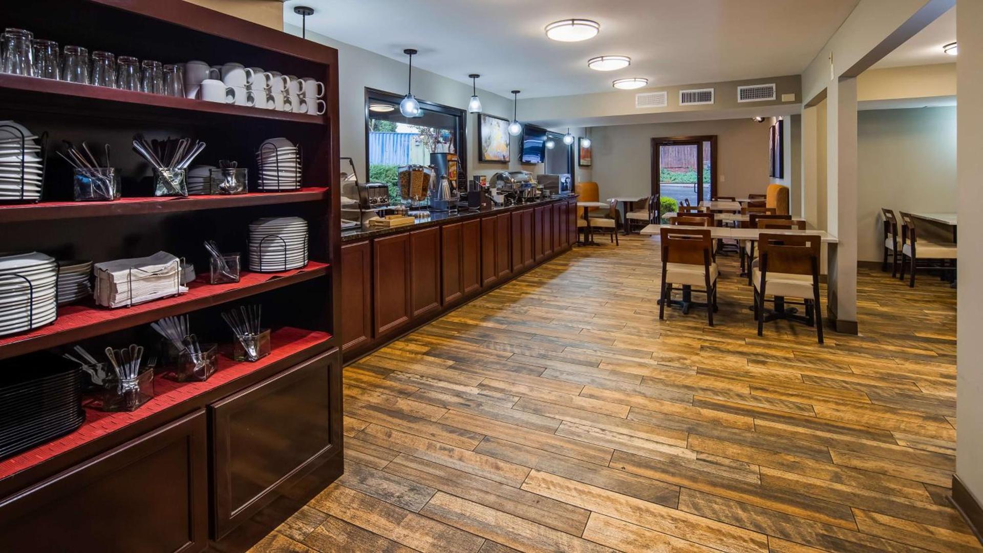 Best Western Shenandoah Inn - Newnan South Atlanta photo 25