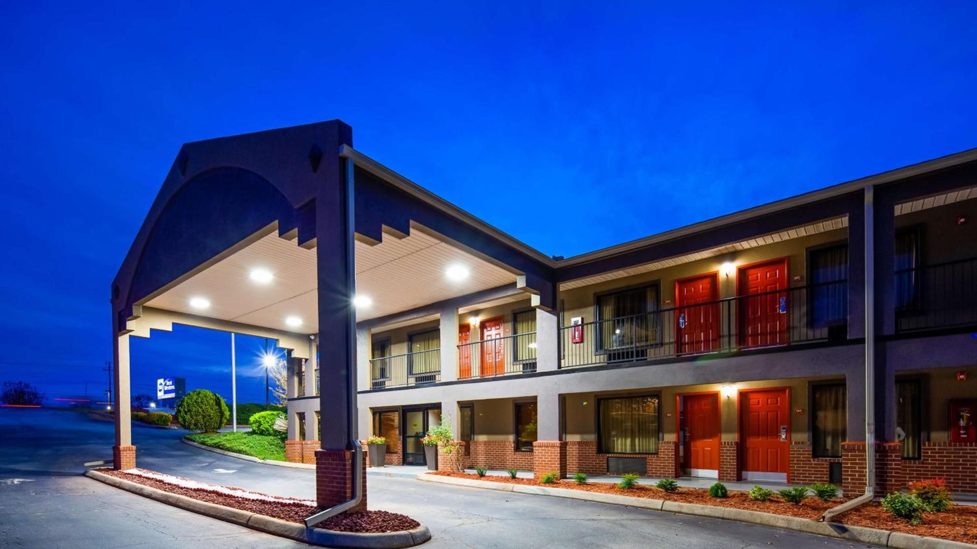 Best Western Shenandoah Inn - Newnan South Atlanta photo 11