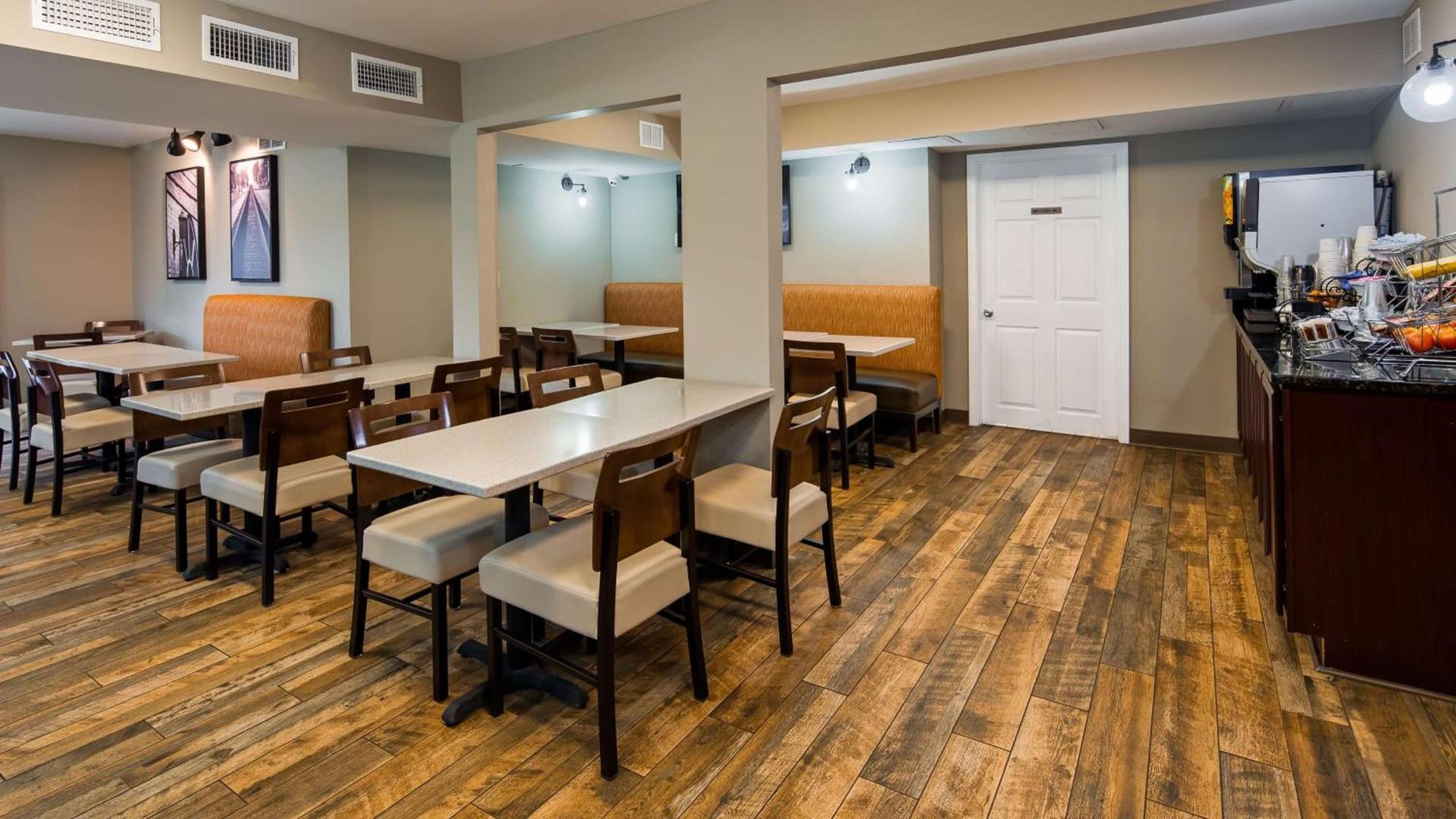 Best Western Shenandoah Inn - Newnan South Atlanta photo 12