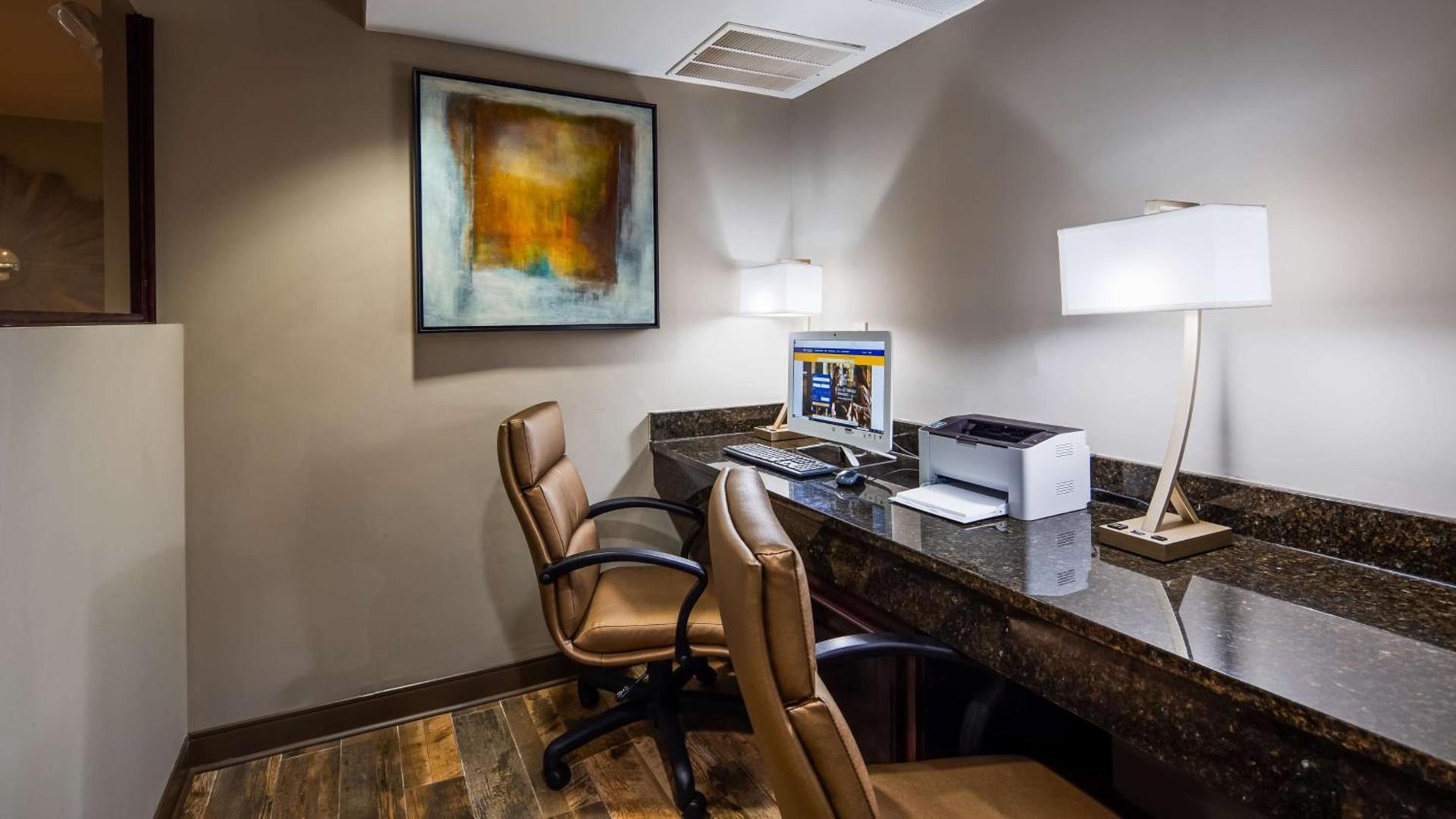 Best Western Shenandoah Inn - Newnan South Atlanta photo 26