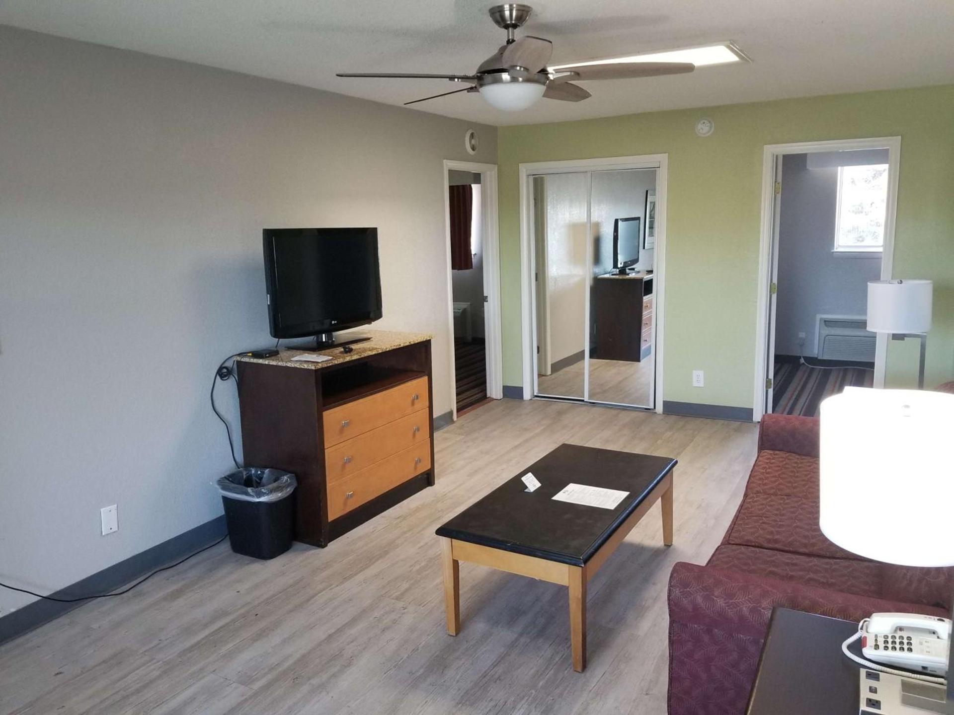 Best Western Plus Chesapeake Bay-Norfolk photo 13