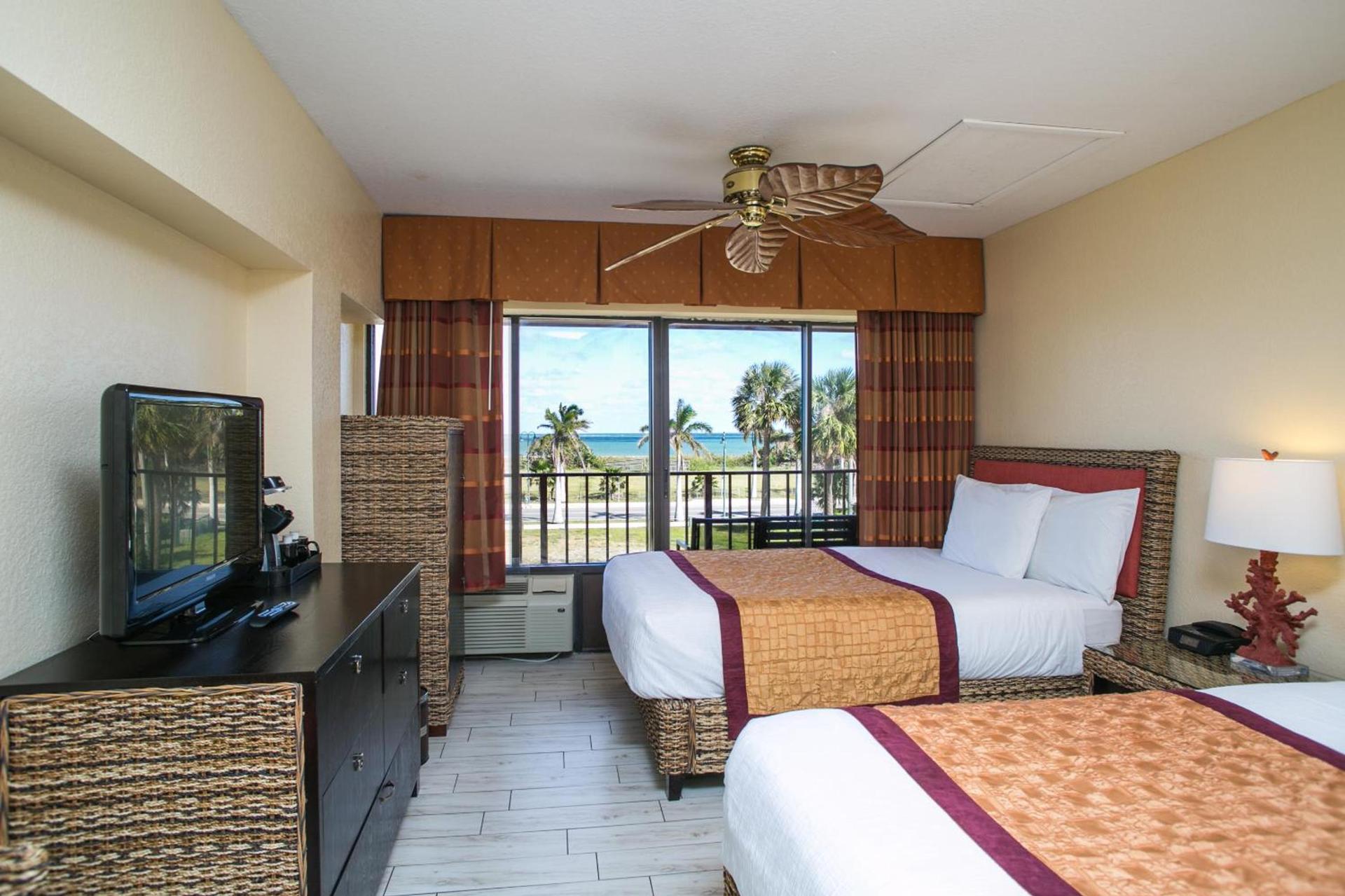 Royal Inn Beach Hutchinson Island photo 30