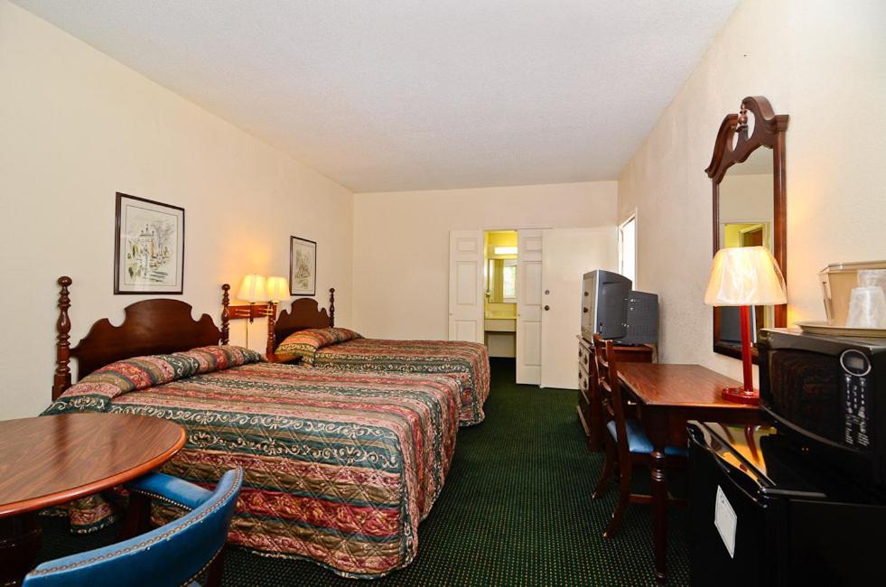 Motel 6 Sandersville, GA photo 36