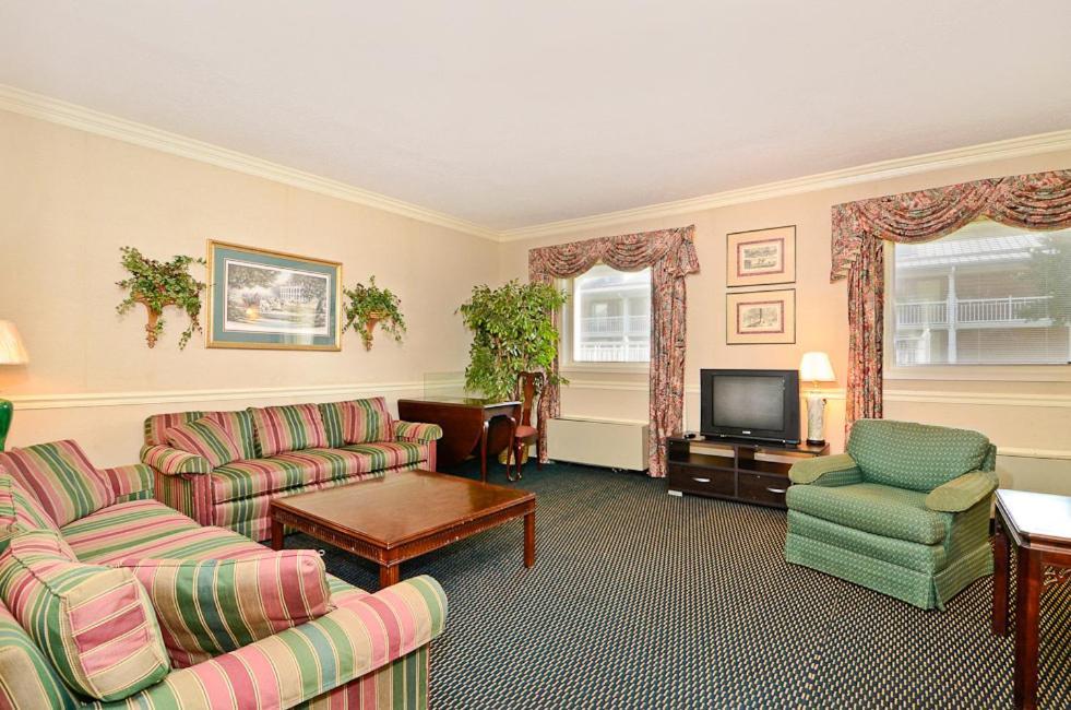 Motel 6 Sandersville, GA photo 11