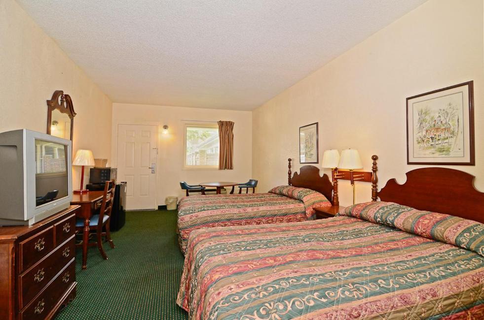 Motel 6 Sandersville, GA photo 14