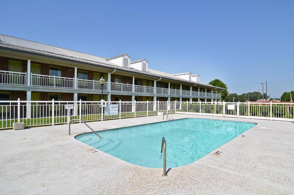 Motel 6 Sandersville, GA photo 27