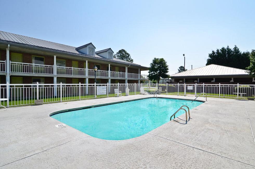 Motel 6 Sandersville, GA photo 29