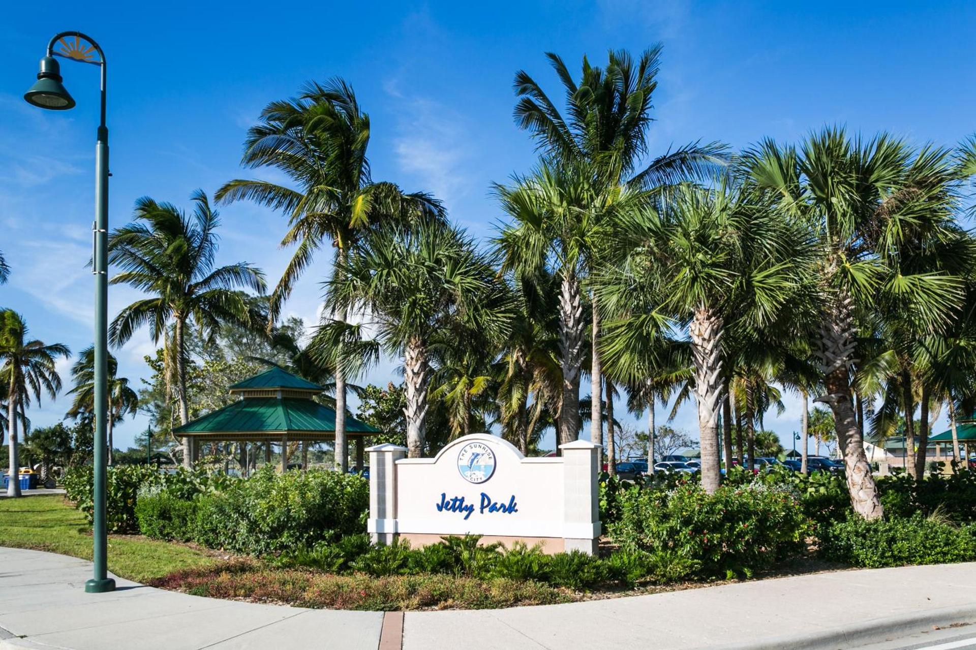 Royal Inn Beach Hutchinson Island photo 47
