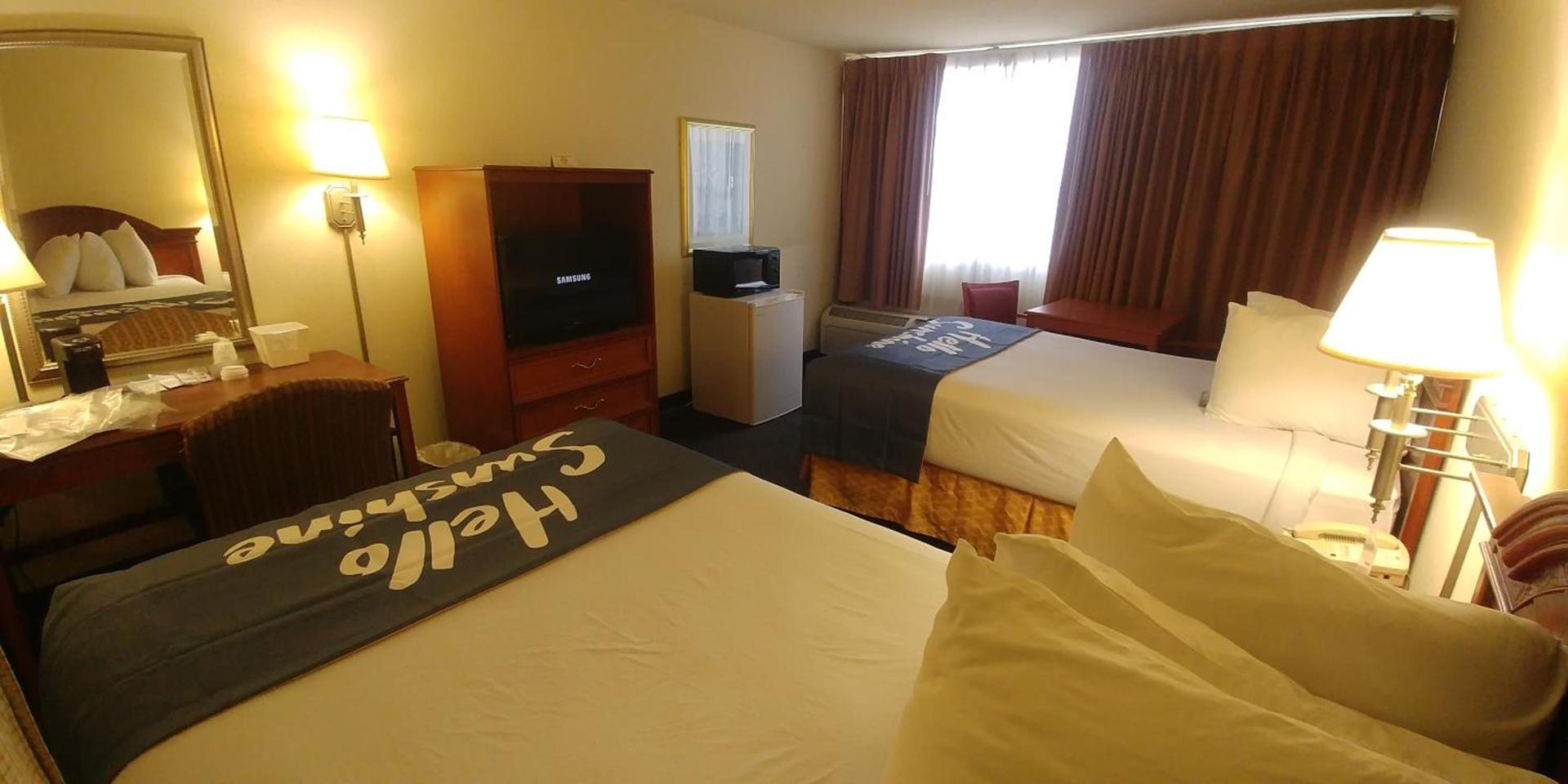 Days Inn by Wyndham Sidney OH photo 16