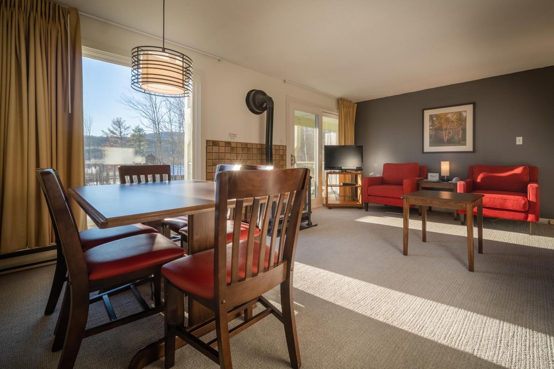 Sun & Ski Inn and Suites photo 11