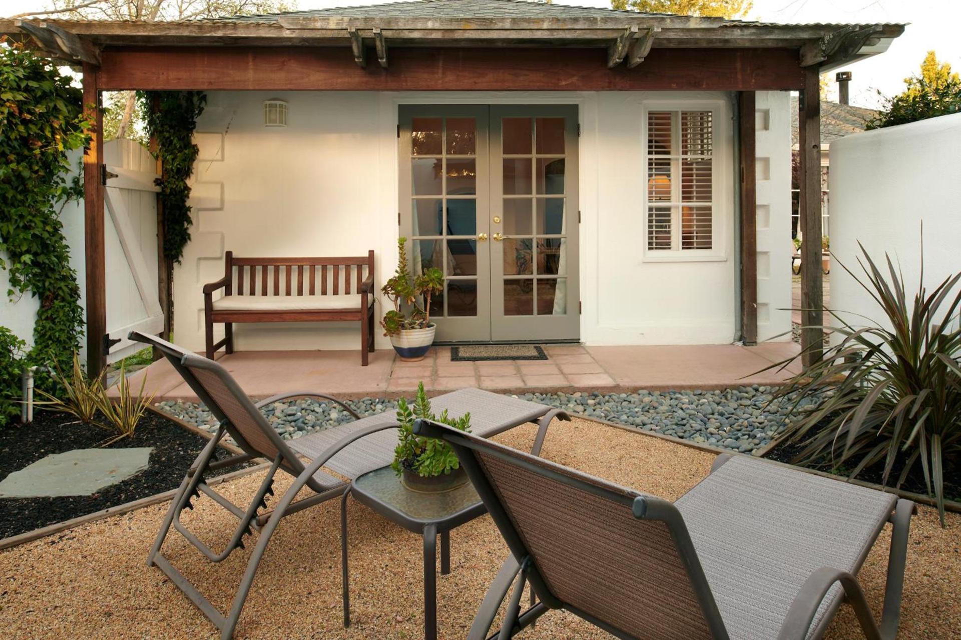 Cottage Inn & Spa photo 20