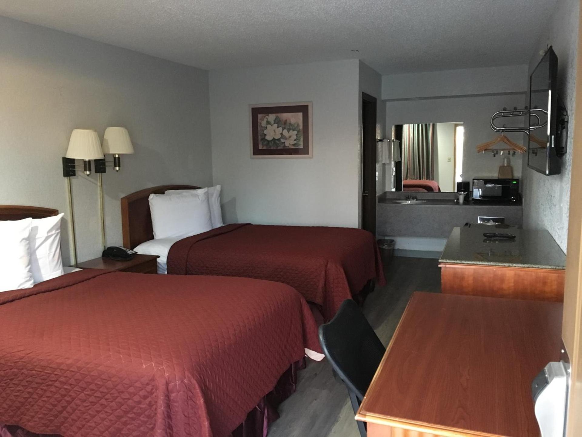 Colonial Inn photo 28
