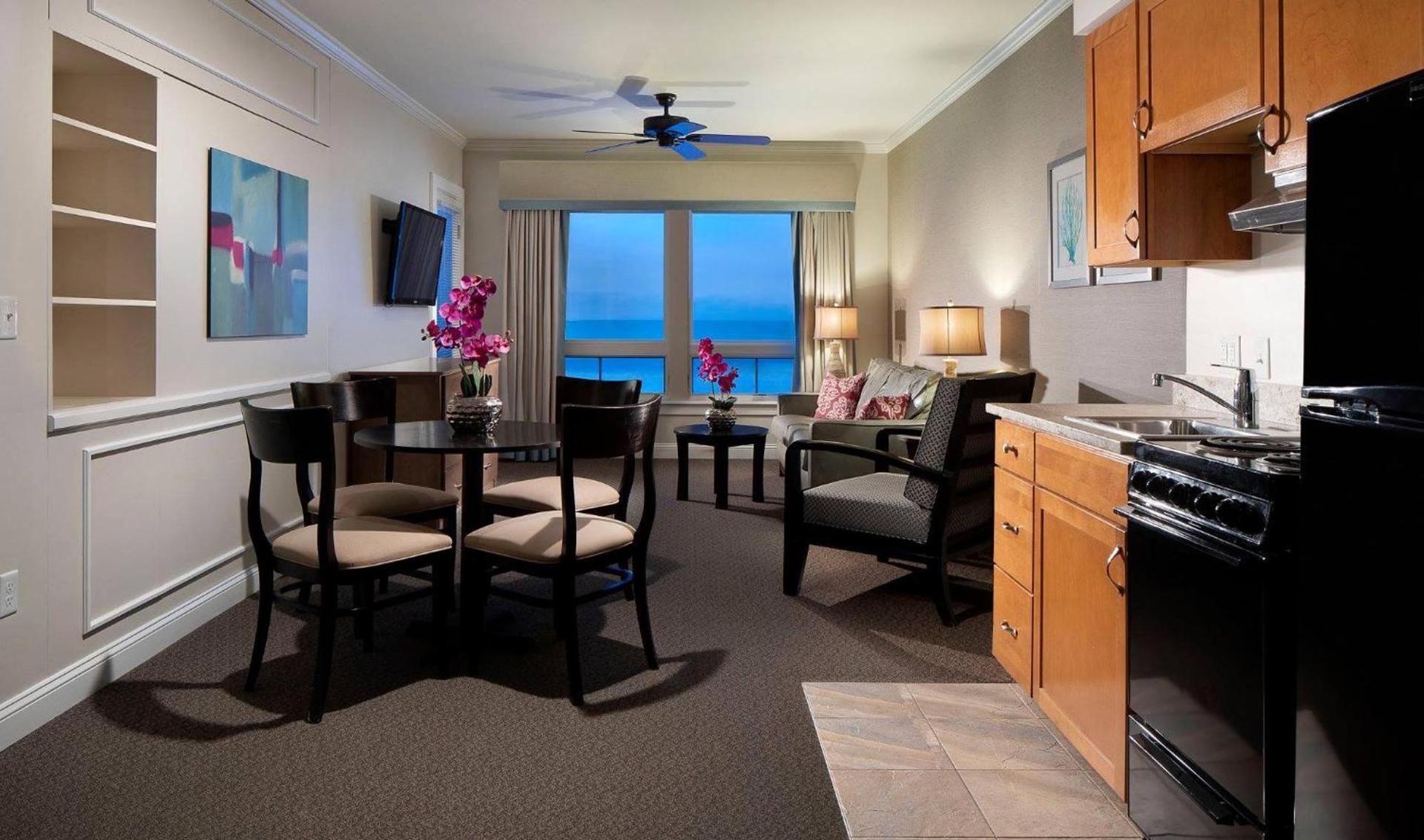 Alouette Sunrise Suites photo 19