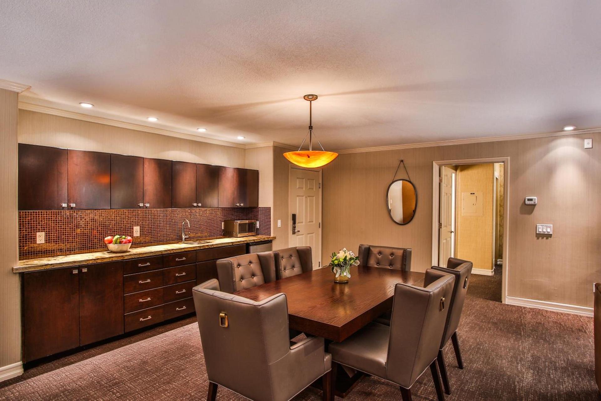 Tuscany Suites & Casino photo 9