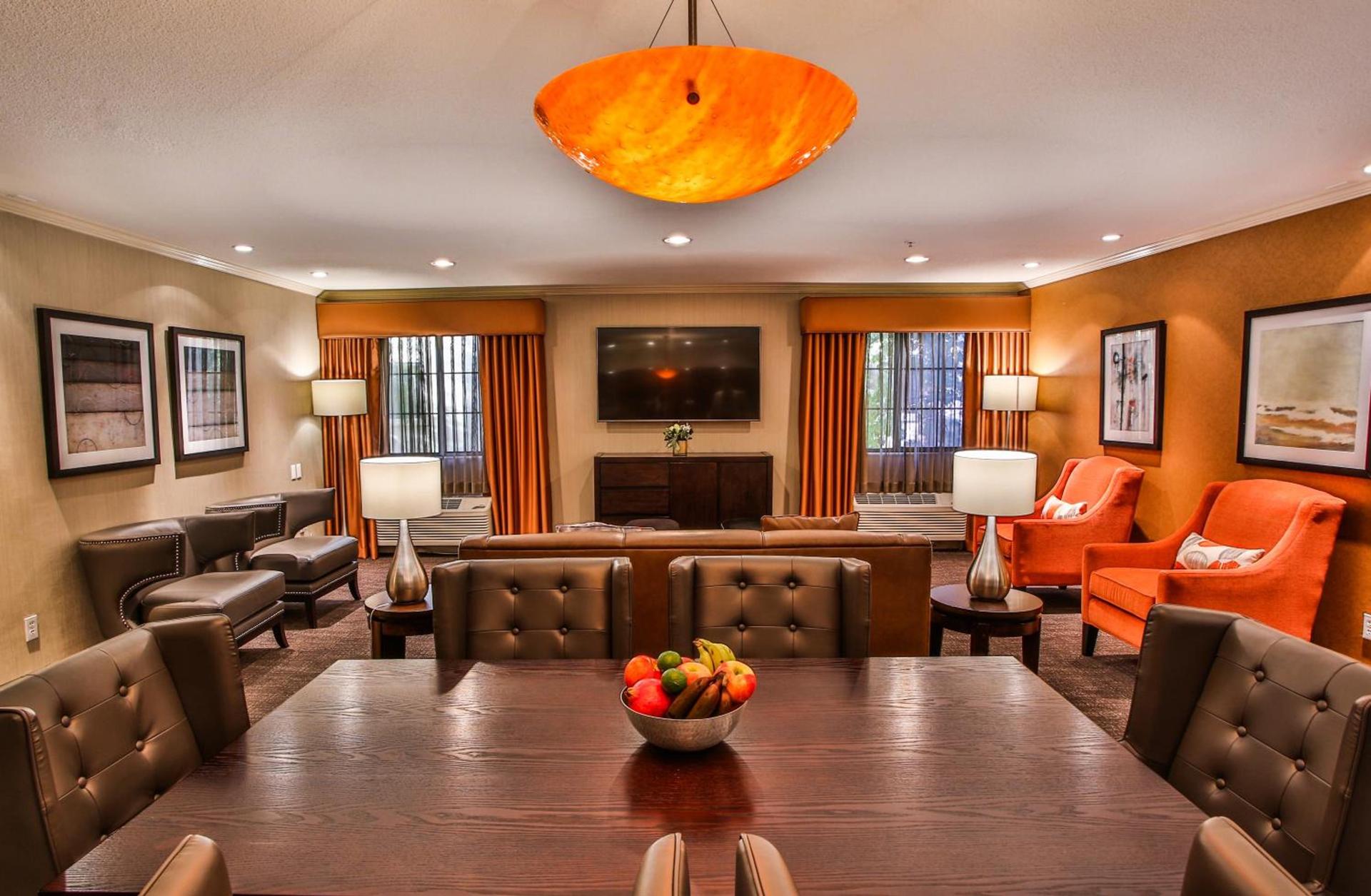 Tuscany Suites & Casino photo 10
