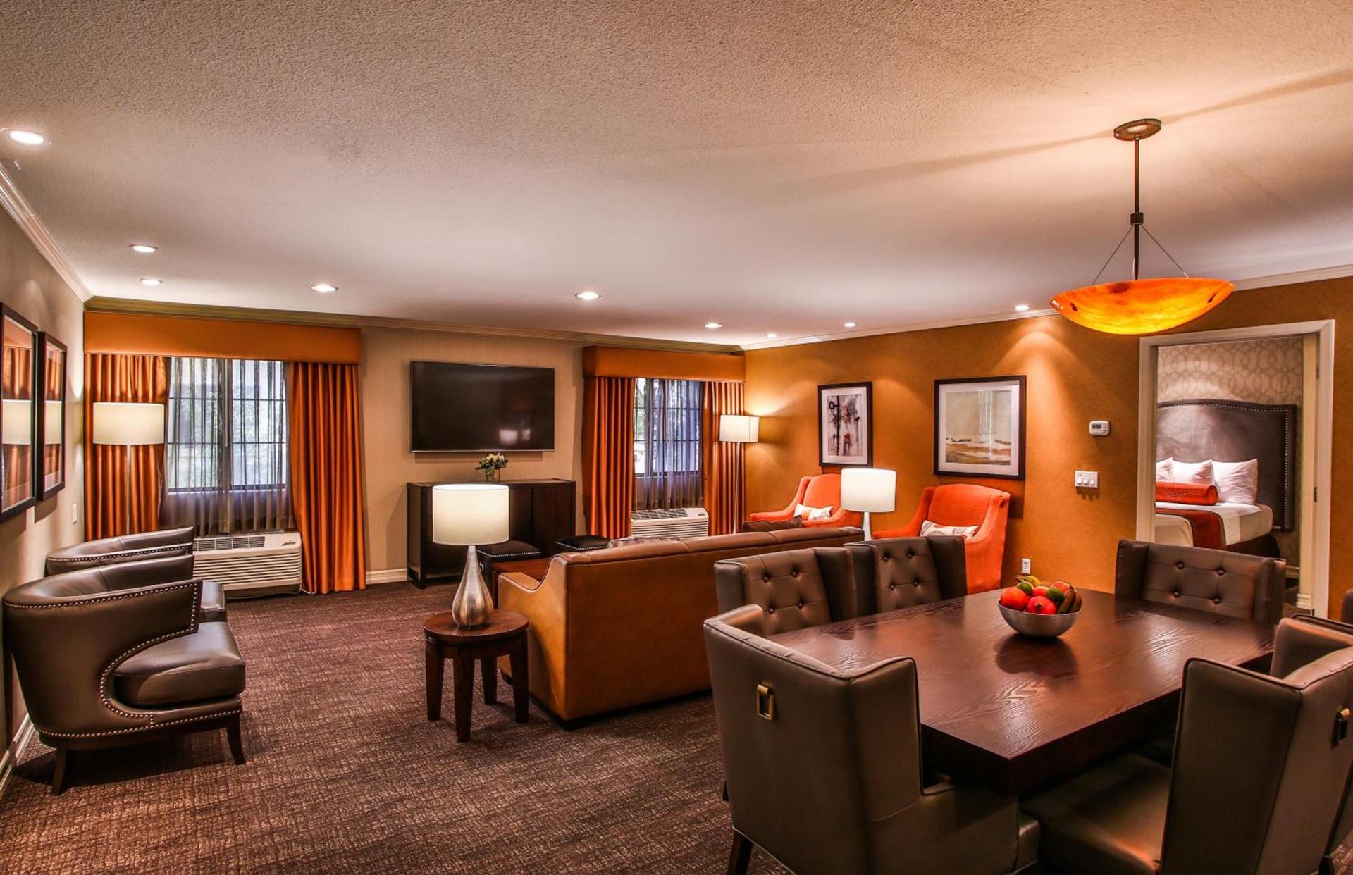 Tuscany Suites & Casino photo 11